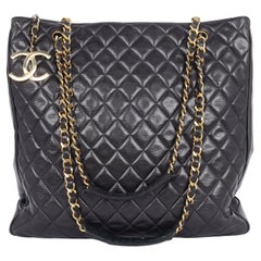 Chanel, la Shopping Tote senza tempo in pelle trapuntata nera