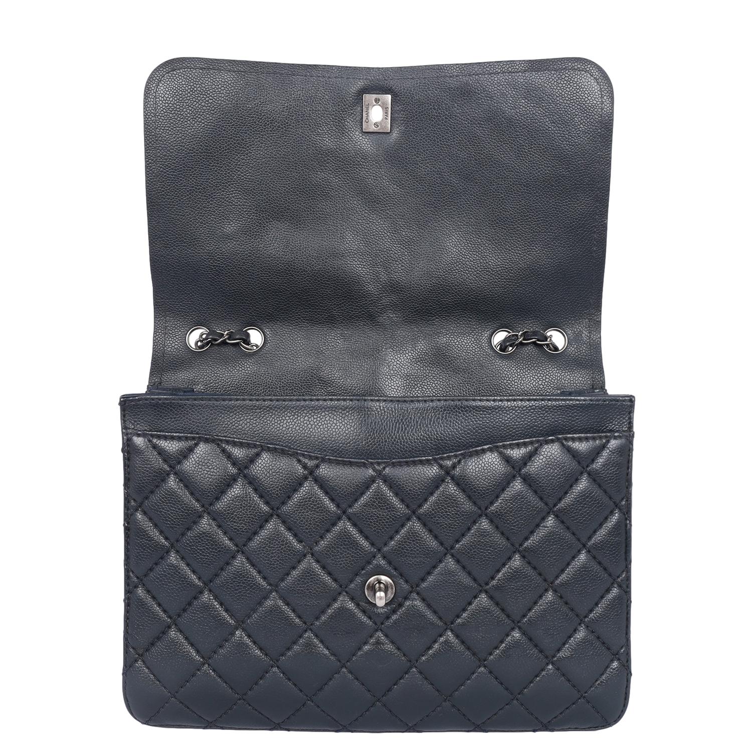 Chanel Quilted Matelasse CC Logo Caviar Leather For Sale 5