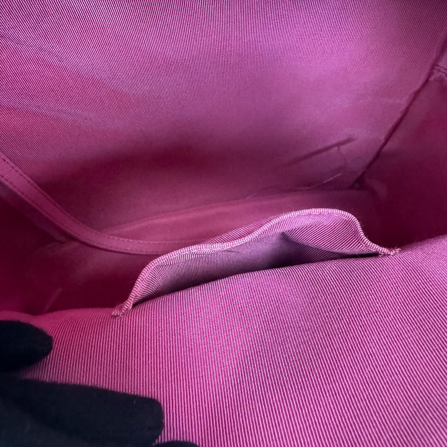 Sac à dos CC moyen matelassé rose caviar doré clair Chanel en vente 4
