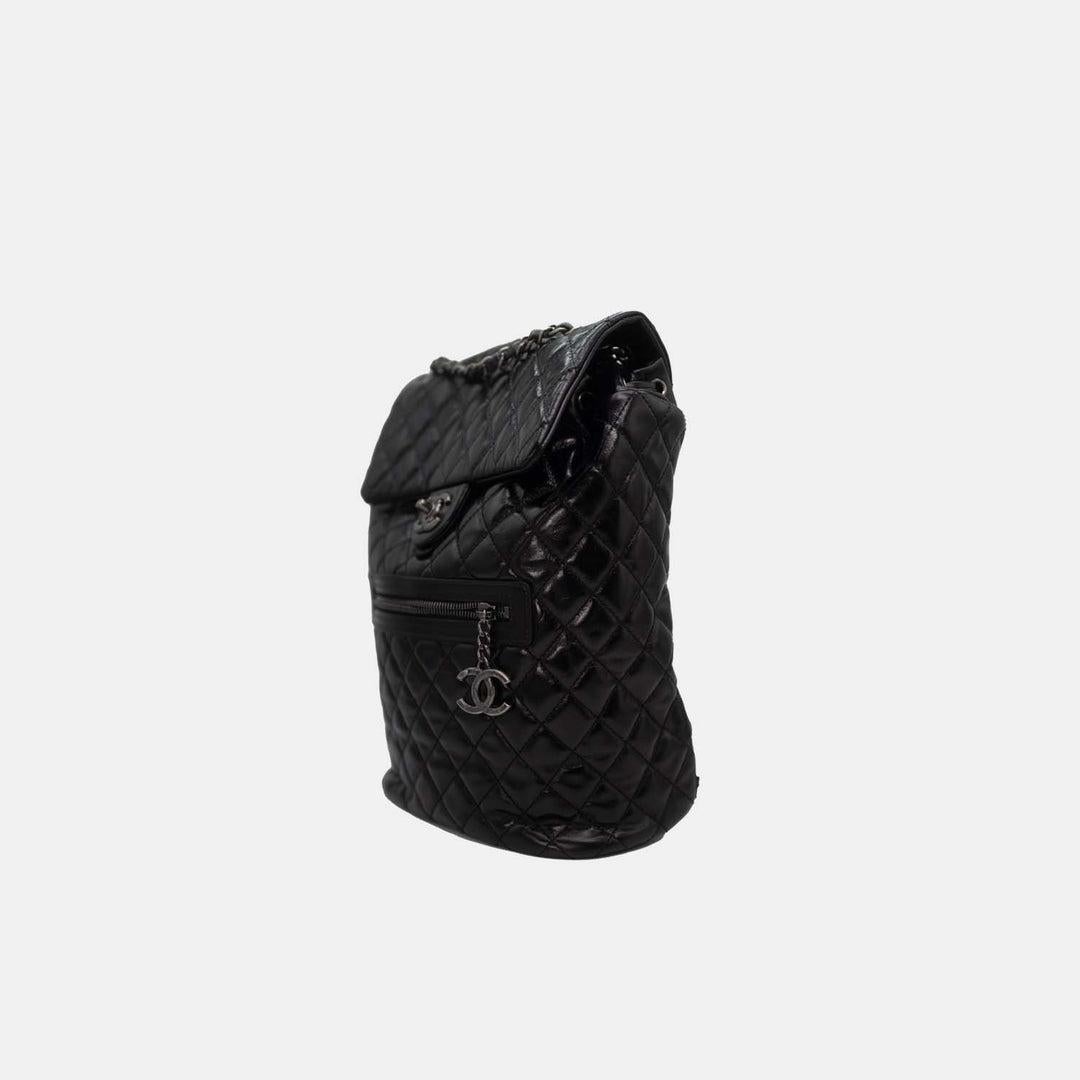 Chanel Quilted Mountain Backpack In Black In Excellent Condition For Sale In London, GB