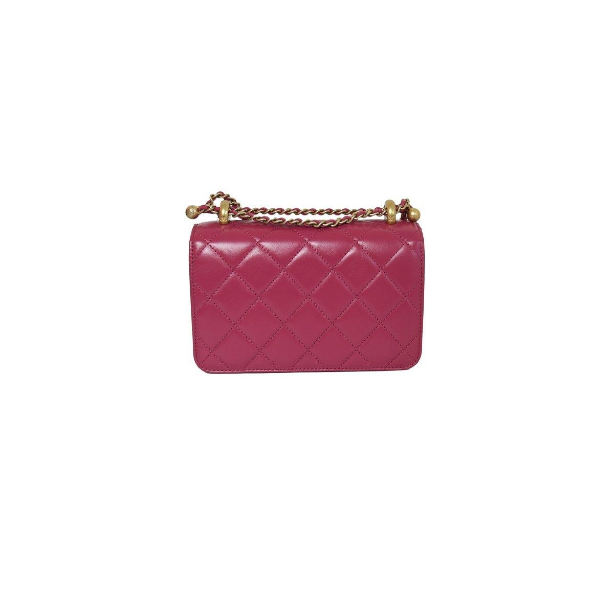 Chanel Chanel Gesteppte Perfect Fit Tasche mit Klappe in Rosa im Zustand „Neu“ im Angebot in Flushing, NY