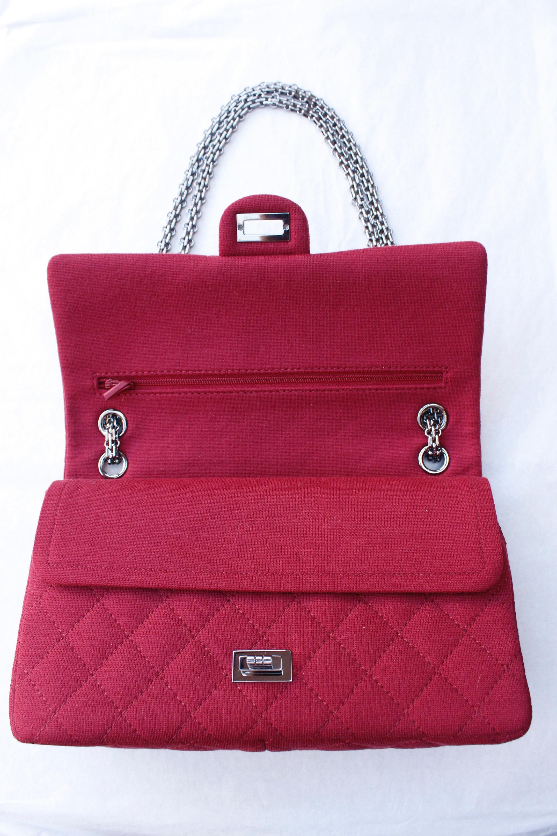 Chanel quilted red jersey 2.55 bag with silver plated chain handle For Sale 3