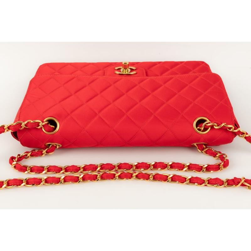 Chanel Quilted Red Timeless Bag with Golden Metal Elements, 1994/1996 For Sale 3