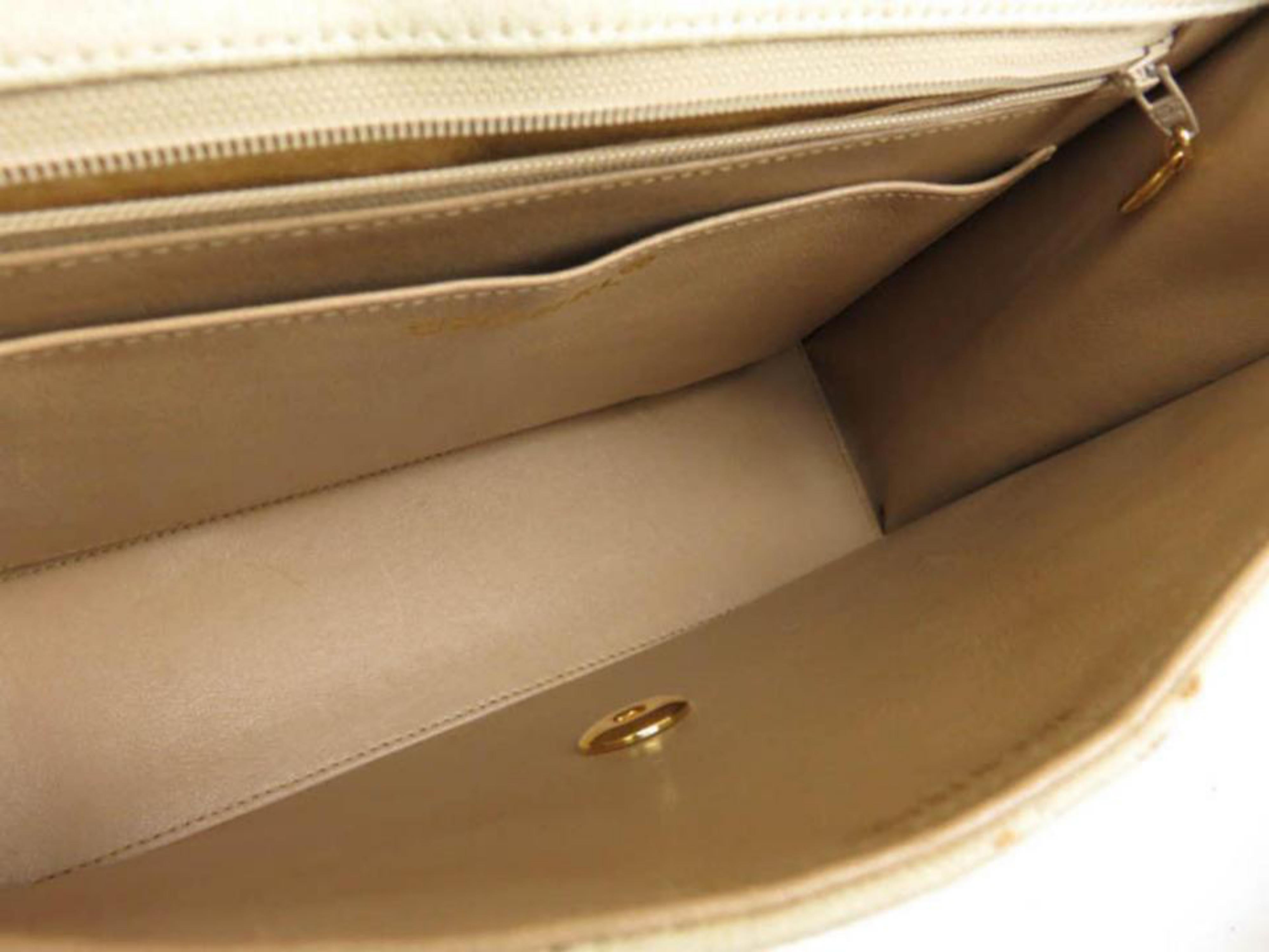 Chanel Quilted Retro Clasp Caramel Flap 865910 Beige Canvas Shoulder Bag For Sale 1