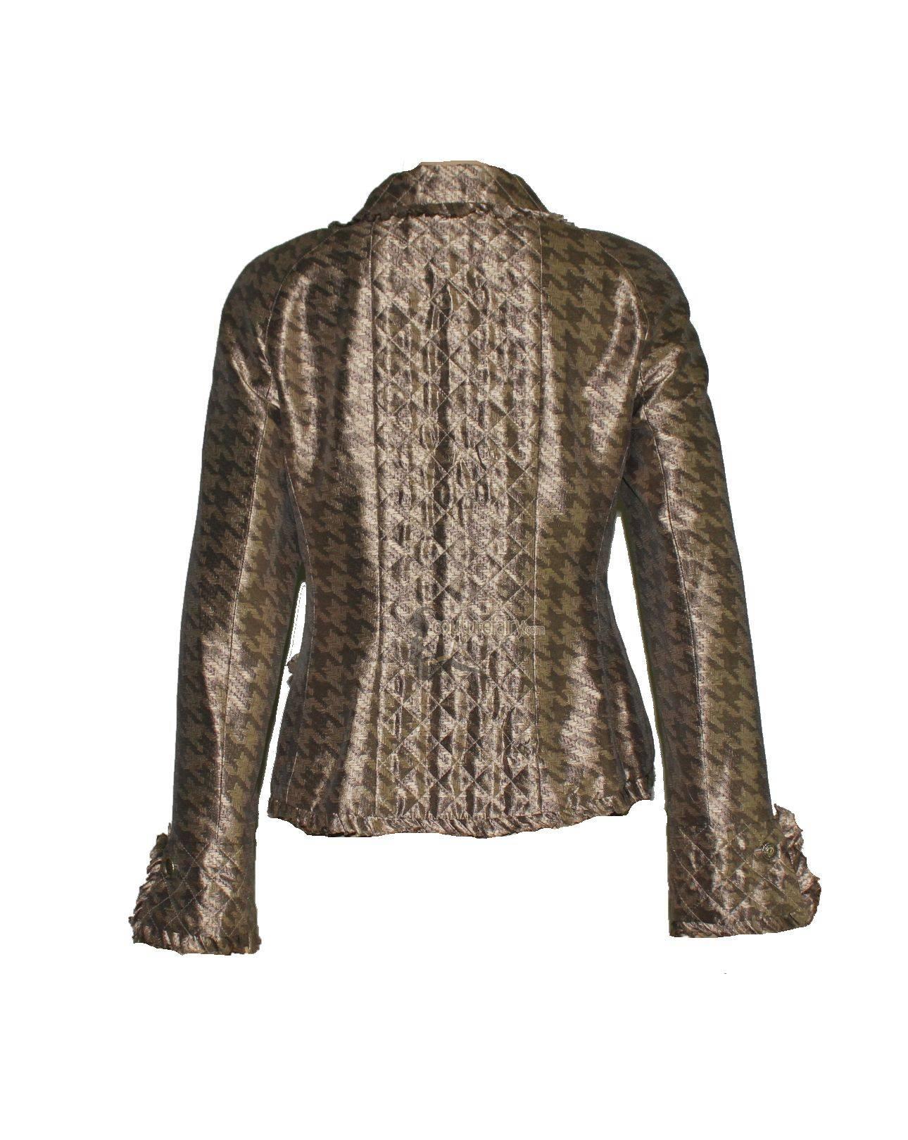 Women's CHANEL Quilted Silk Print Jacket Blazer with Ruffles Métiers d’Art Collection 42 For Sale