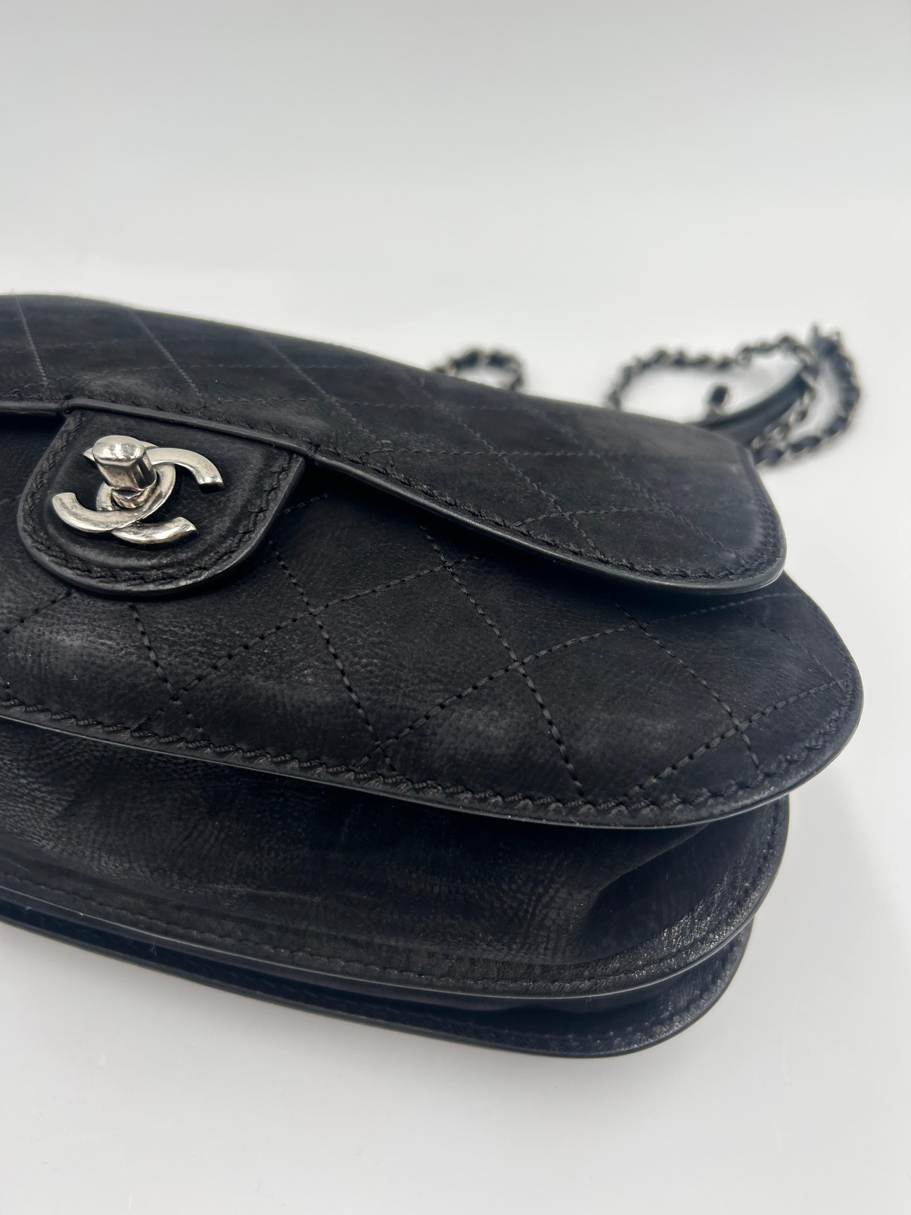 Chanel Gesteppte Wildleder Leder Dual Pouch Saddle Twin Coco Tasche 2013 im Angebot 7