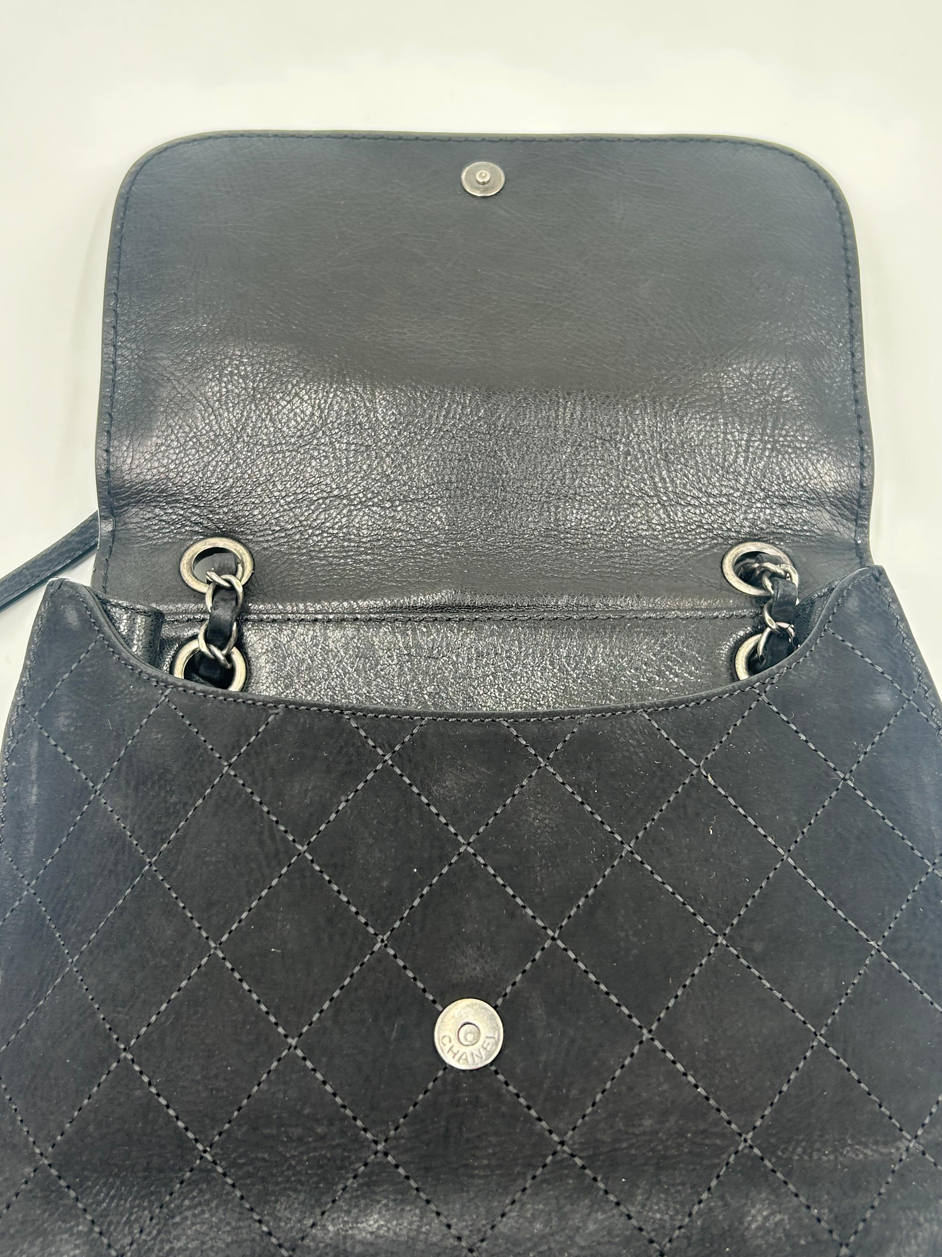 Chanel Gesteppte Wildleder Leder Dual Pouch Saddle Twin Coco Tasche 2013 im Angebot 14