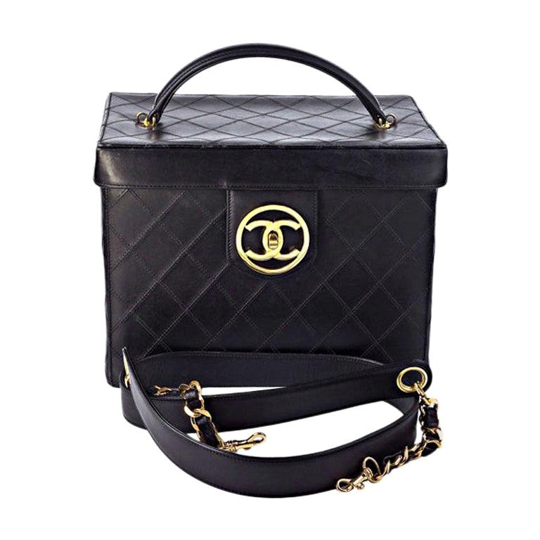 Chanel Quilted Vanity Case Bag at 1stDibs  chanel quilted vanity bag, vintage  chanel vanity