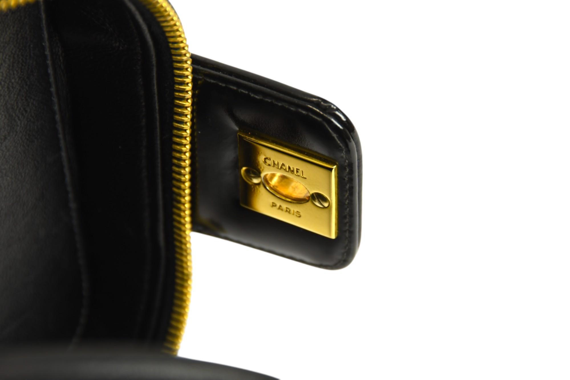 Chanel Quilted Vanity Top Handle Bag Black Patent  1996–1997 For Sale 7