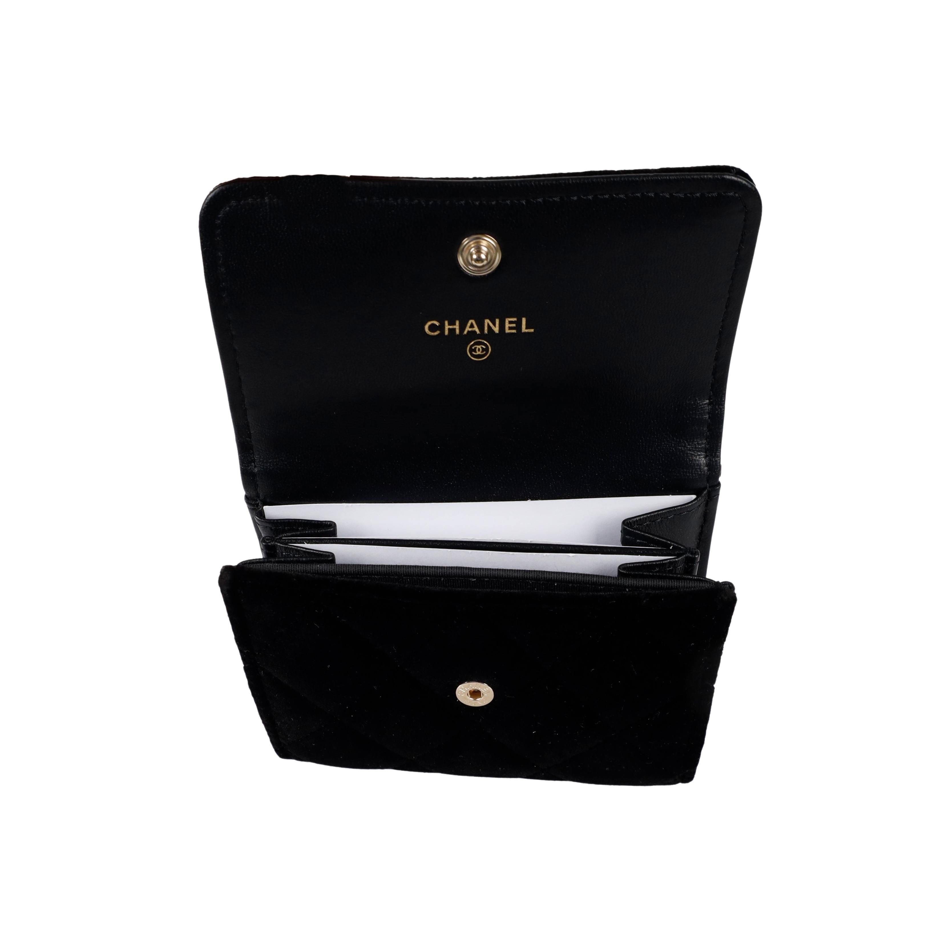 Chanel Quilted Velvet Wallet  - '20s For Sale 1