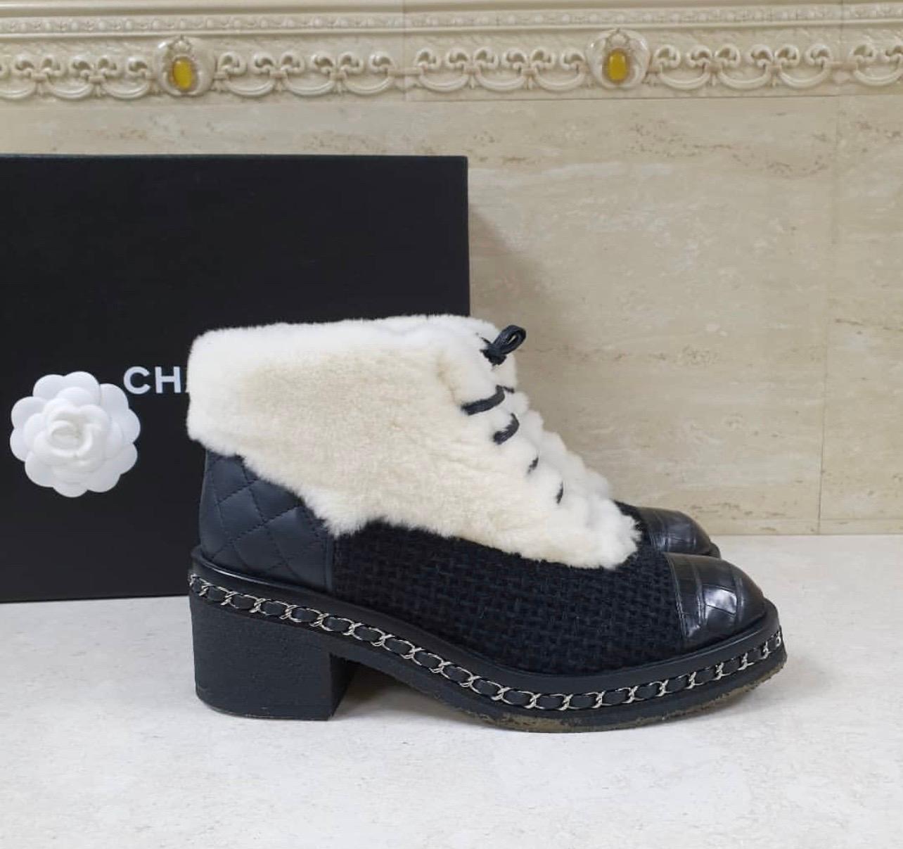 fur chanel boots