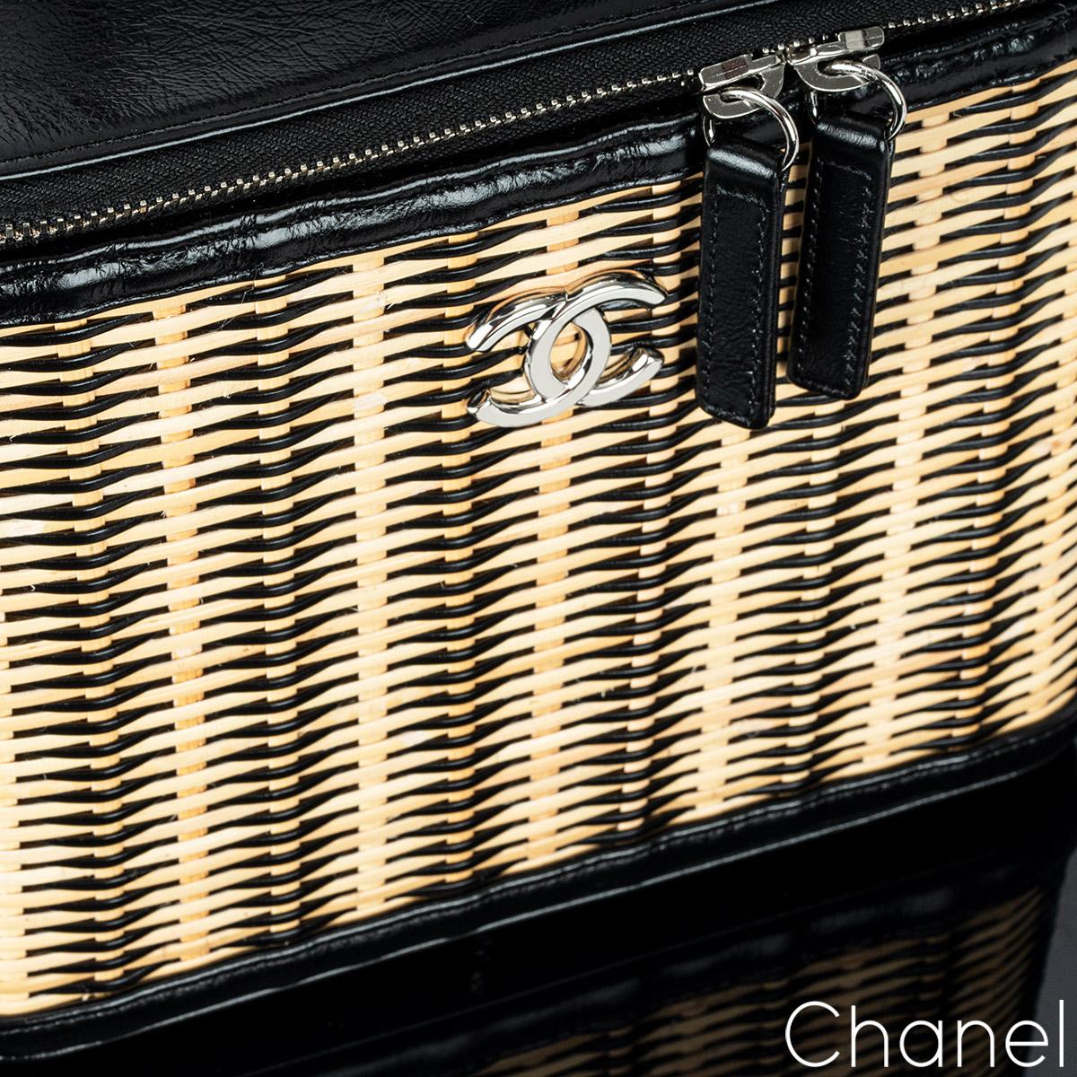 Chanel Raffia Rattan & Calfskin Vanity Case Bag For Sale 4