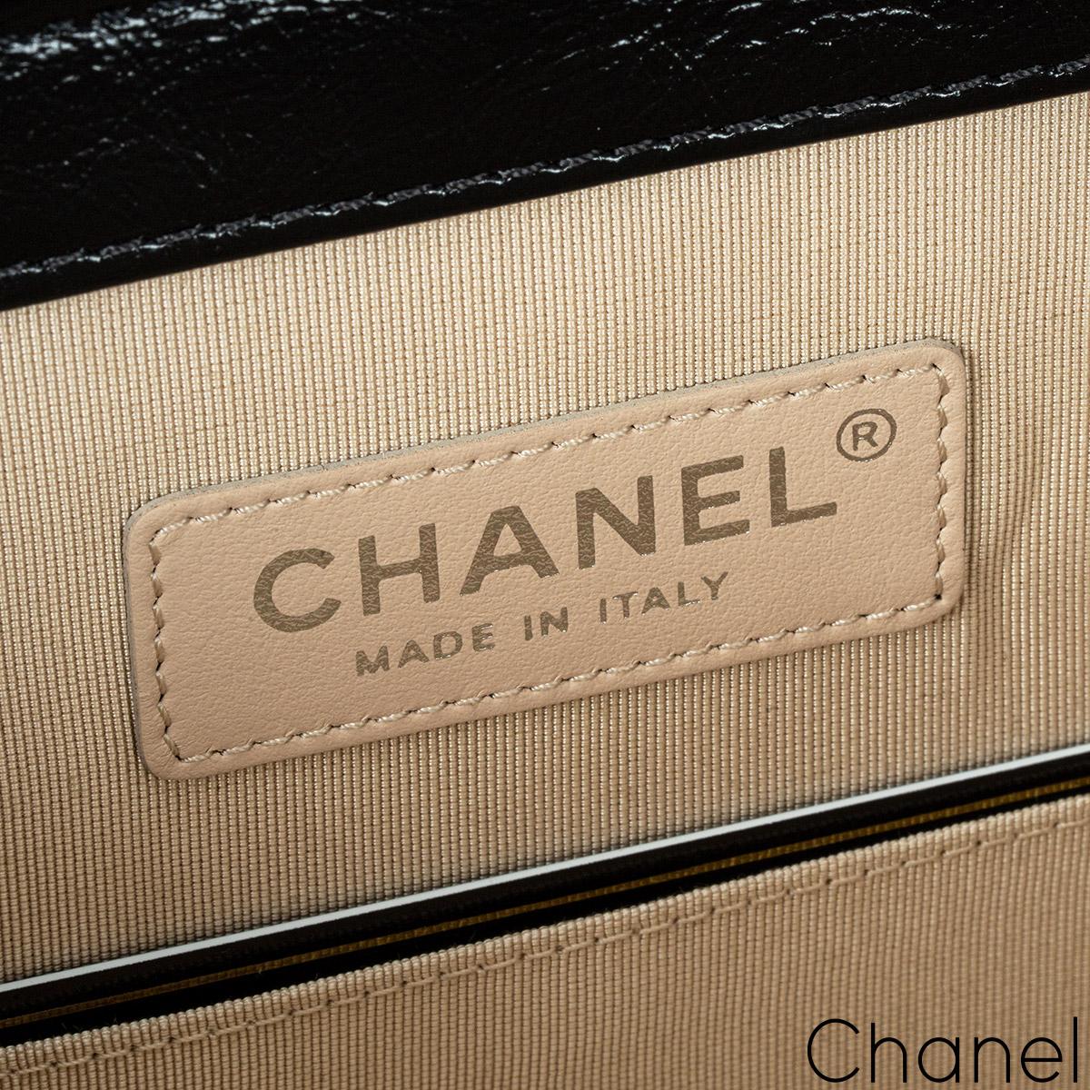 Chanel Raffia-Schminktasche aus Rattan und Kalbsleder Damen im Angebot