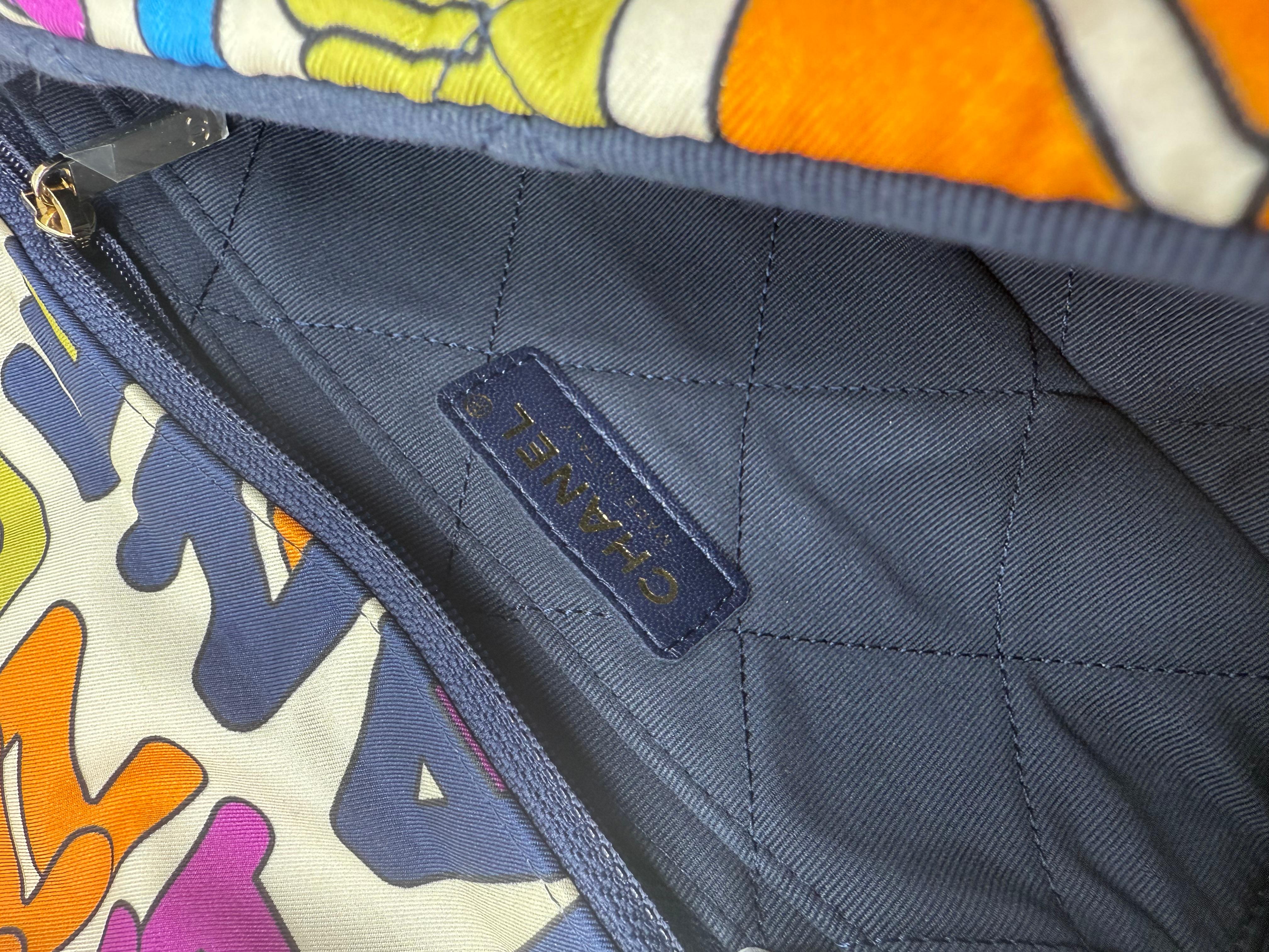 Borsa Chanel Rainbow Quilted Nylon Small Letter Logo Flap in vendita 19