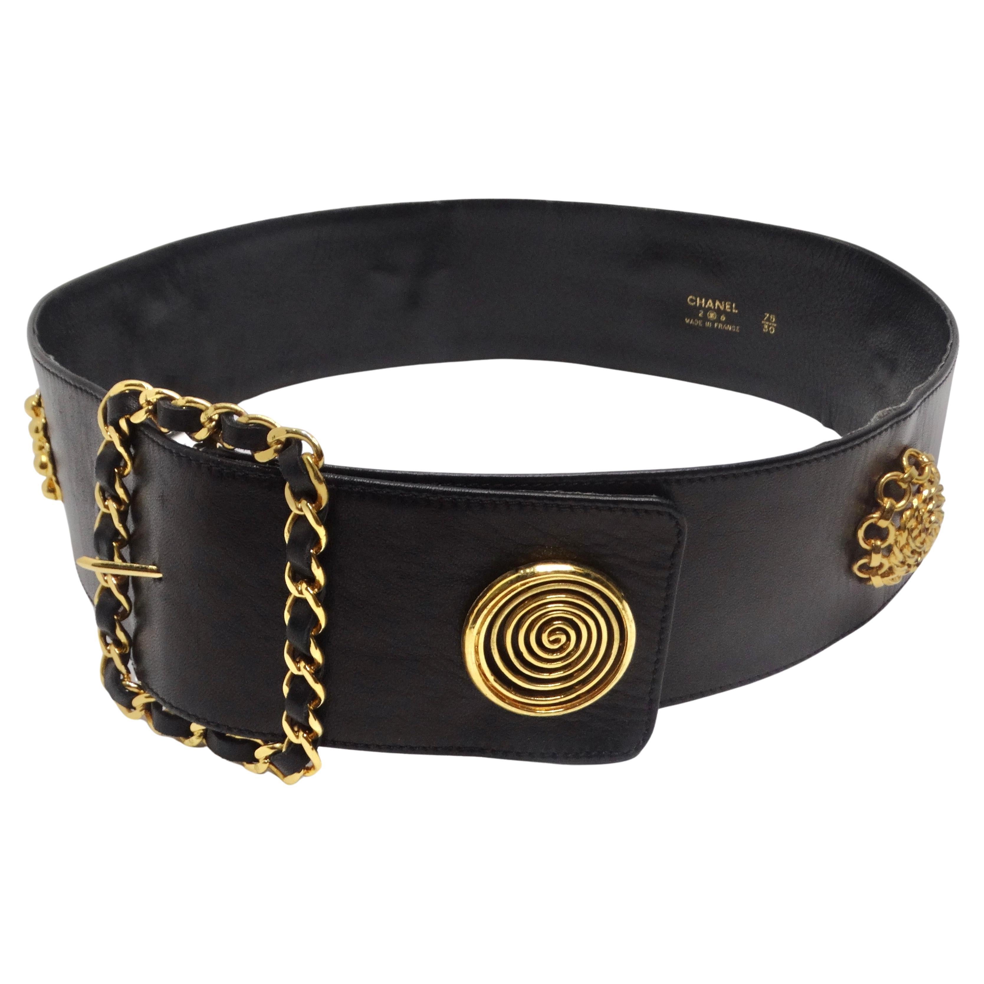 Chanel Rare 1980 Victoire De Castellane Gold Tone Black Leather Belt en vente
