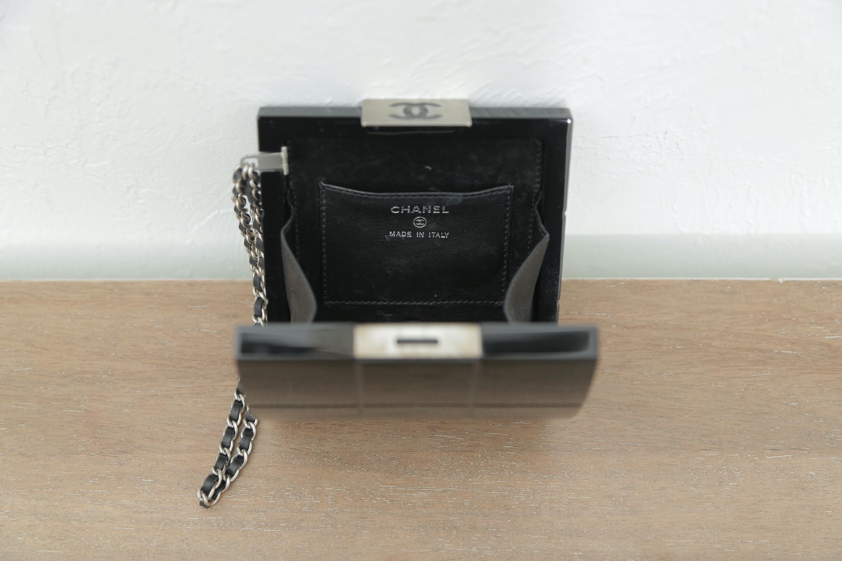Chanel Rare 2002s Black Perspex Lucite Minaudiere Clutch / Chain Wristlet For Sale 3