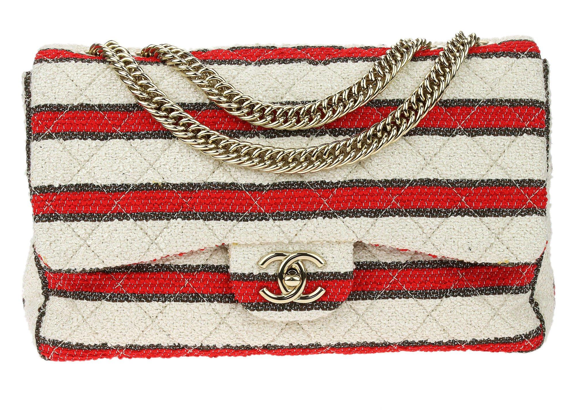 Femenino o masculino Chanel Rare 2009 Medium Classic Flap Bag Bolso de hombro de tweed a rayas rojo y blanco en venta