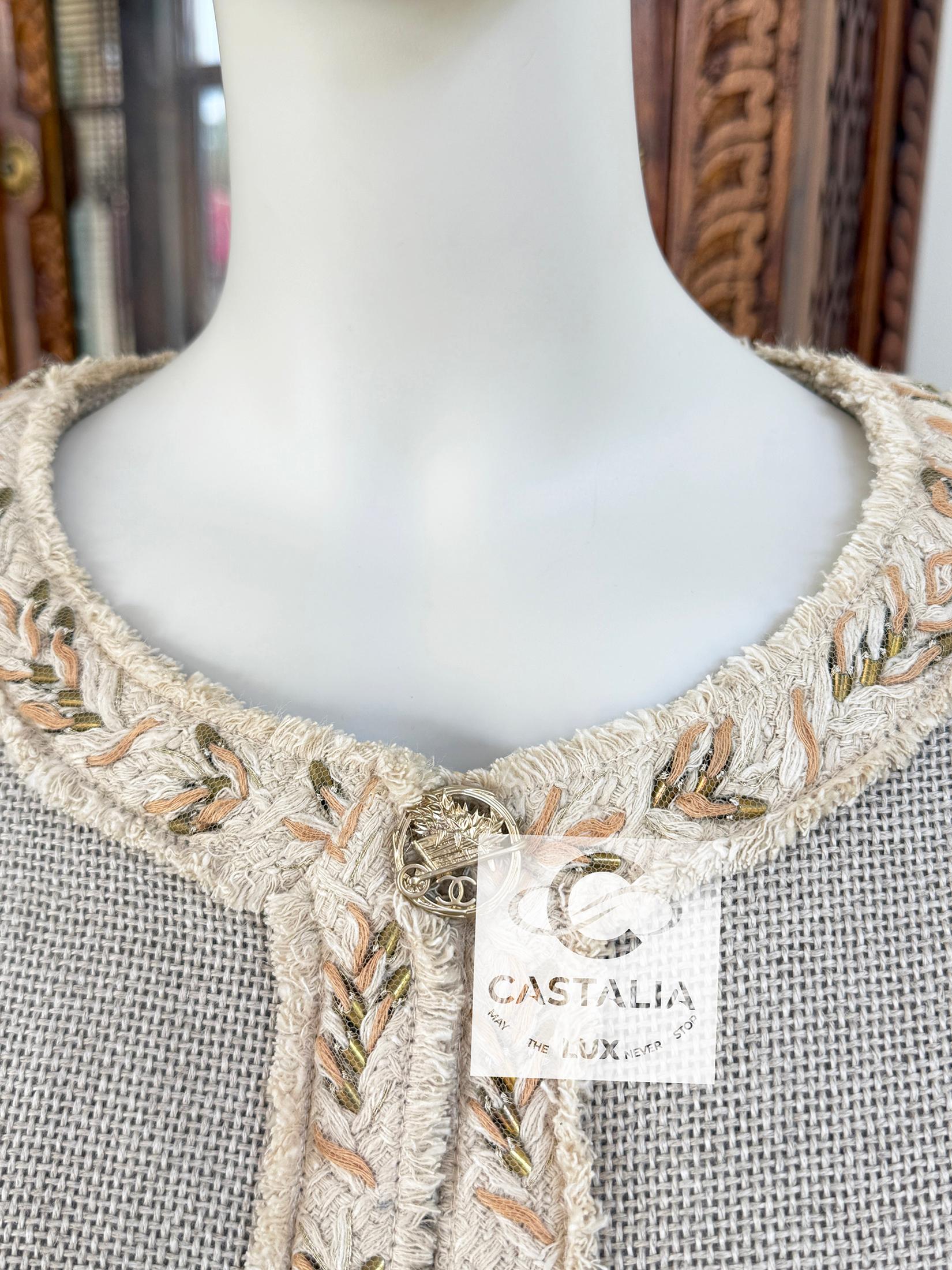 Chanel Rare 2010 CC Barrowwheel Buttons Beige Jacket 44 FR For Sale 6