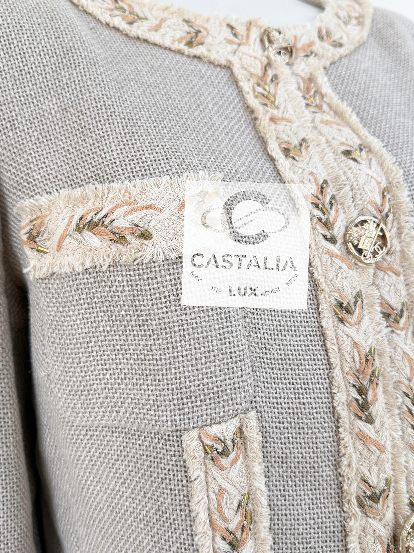 Chanel Rare 2010 CC Barrowwheel Buttons Beige Jacket 44 FR For Sale 10