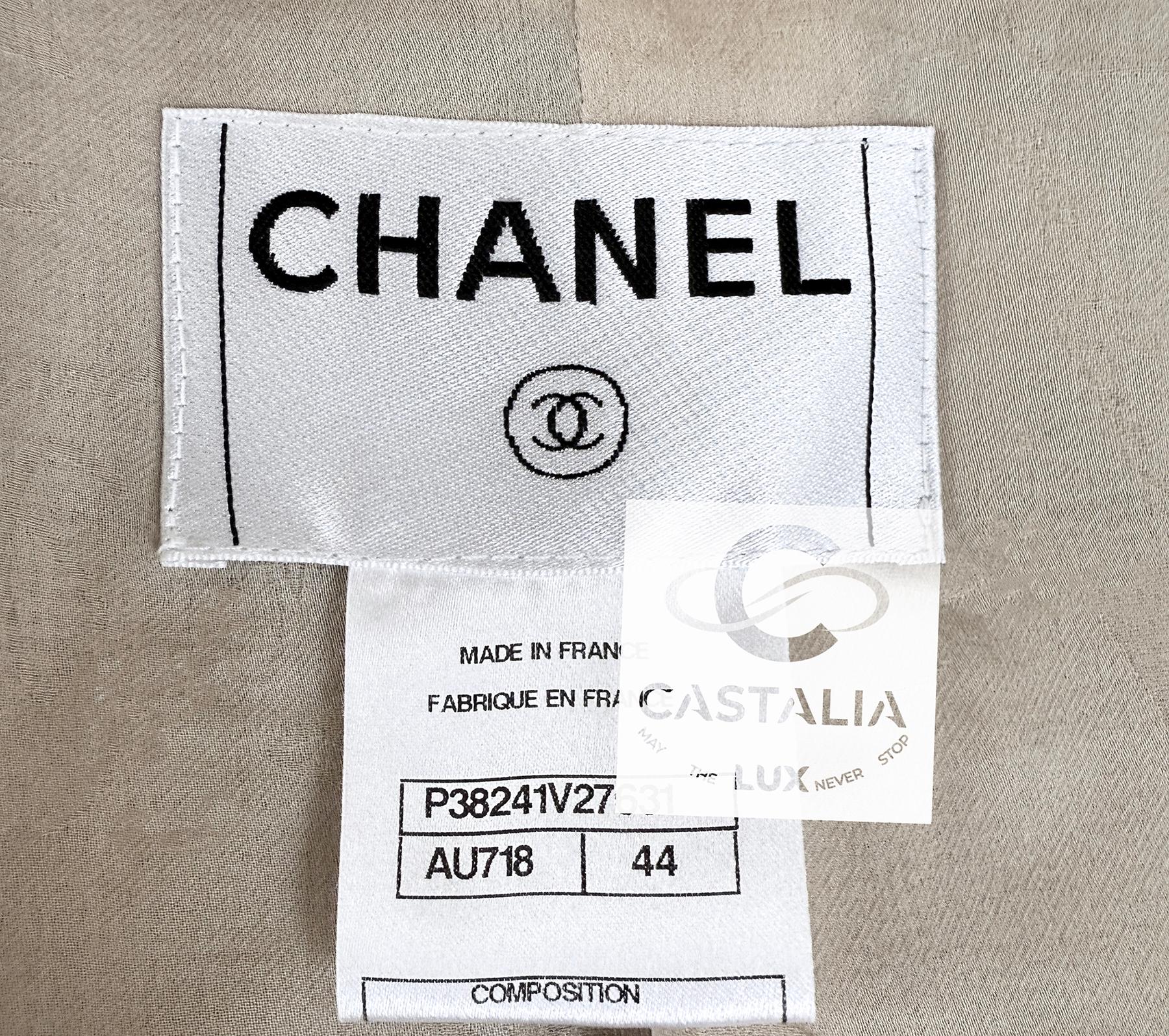 Chanel Rare 2010 CC Barrowwheel Buttons Beige Jacket 44 FR For Sale 13