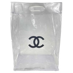 CHANEL: exklusive VIP-Laufsteg-Tragetasche aus PVC mit PVC-CC-Logo, 2018