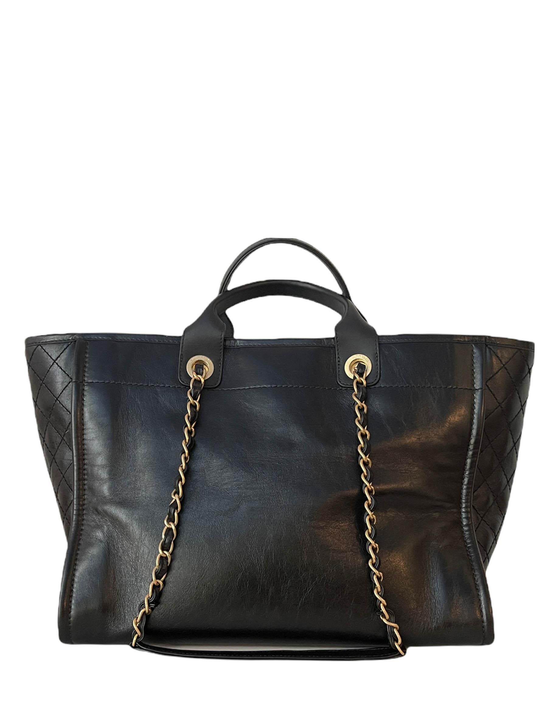 Chanel RARO Bolso Tote Deauville Charms Medium de piel de becerro envejecida negra Negro
