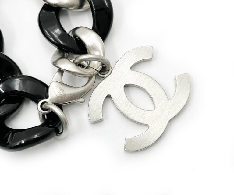 Chanel Rare Black Silver Chunky Chain CC Necklace For Sale at 1stDibs