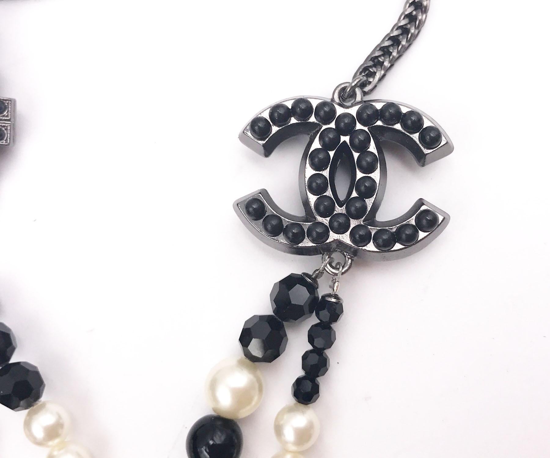 Women's Chanel Rare Black Stone Pearl Dangle Tassel Necklace For Sale