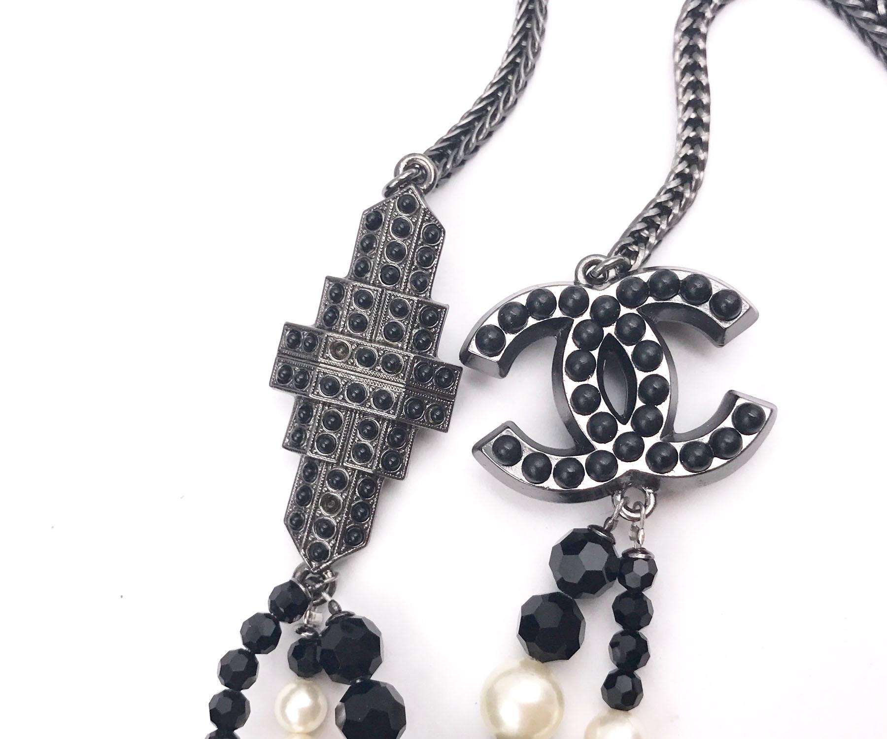 Chanel Rare Black Stone Pearl Dangle Tassel Necklace For Sale 1