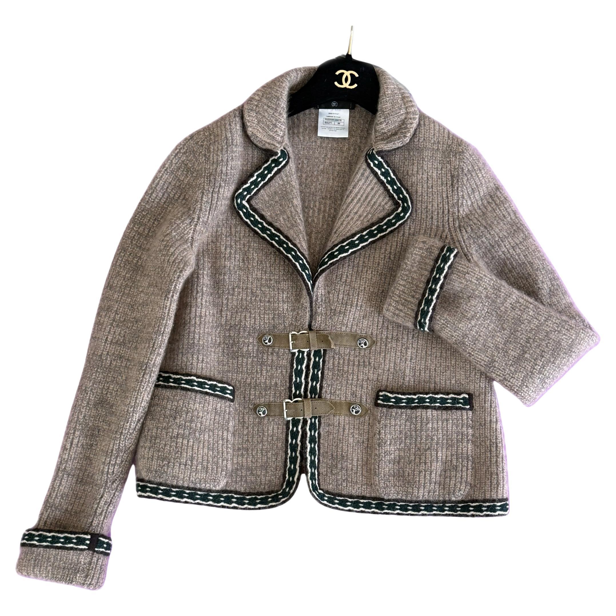 Chanel Rare Paris / Salzburg Relaxed Cashmere Jacket 36 FR For Sale