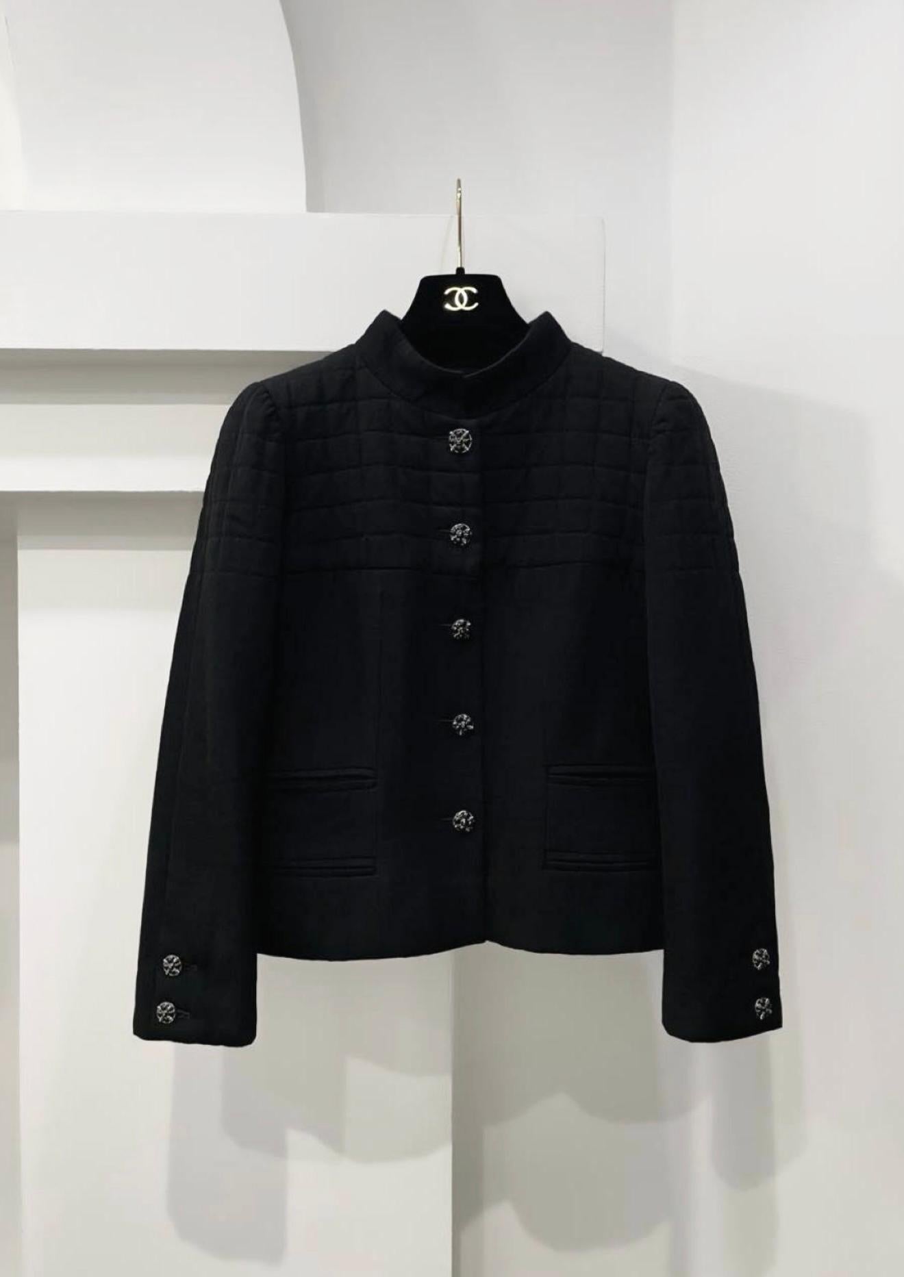 Women's or Men's Chanel Rare CC Gripoix Buttons Quilted Black Jacket 36 FR