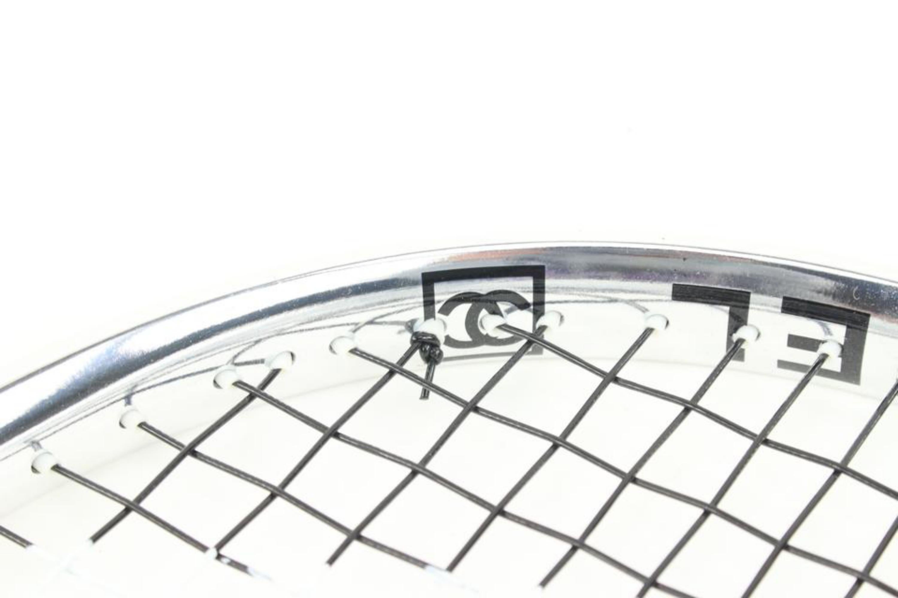 Rare raquette de sport de raquette de tennis avec logo CC et étui à chargement s210ck65 de Chanel en vente 1