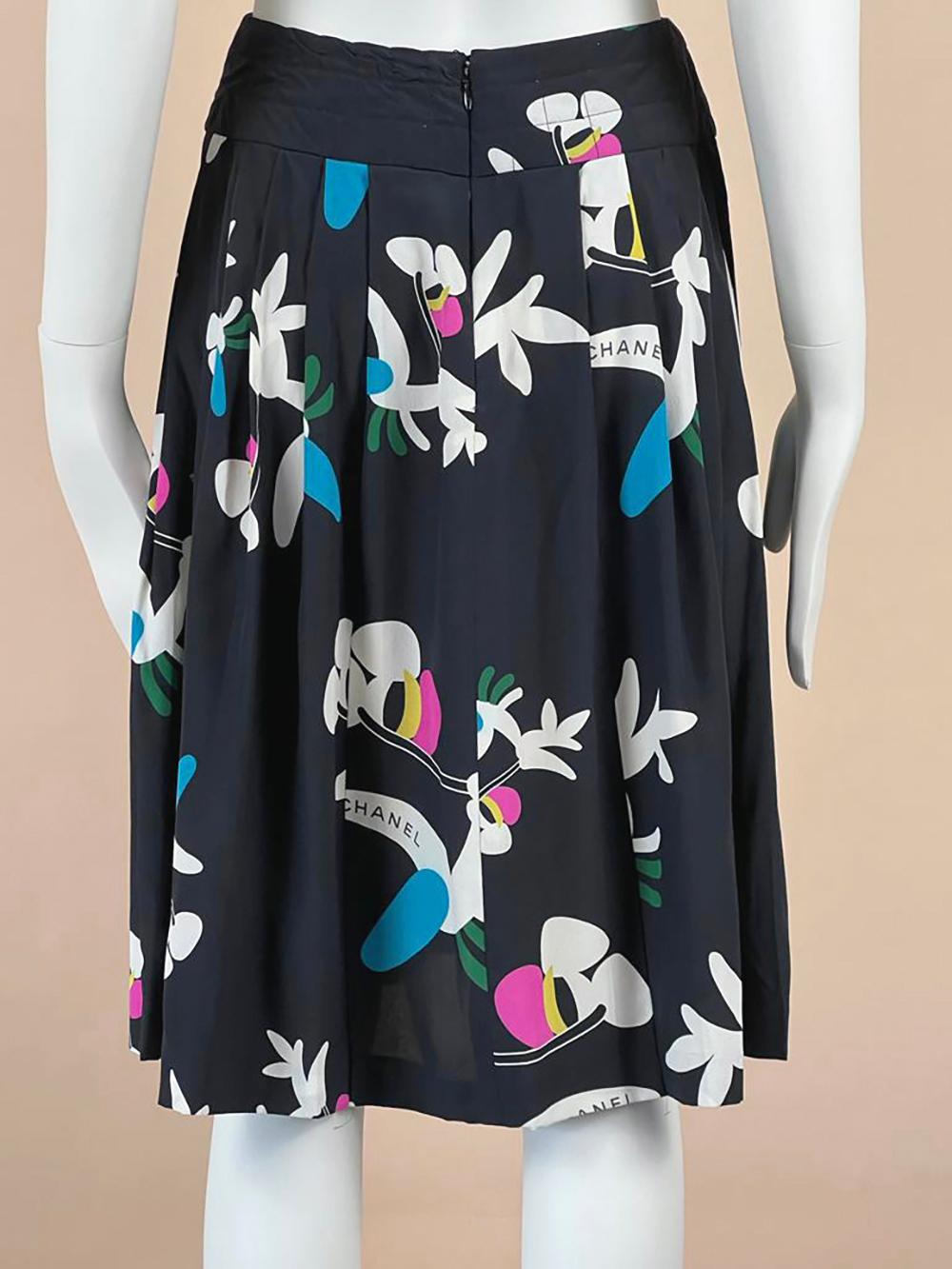 Chanel Rare CC Planes Quilted Details Skirt In Excellent Condition In Dubai, AE