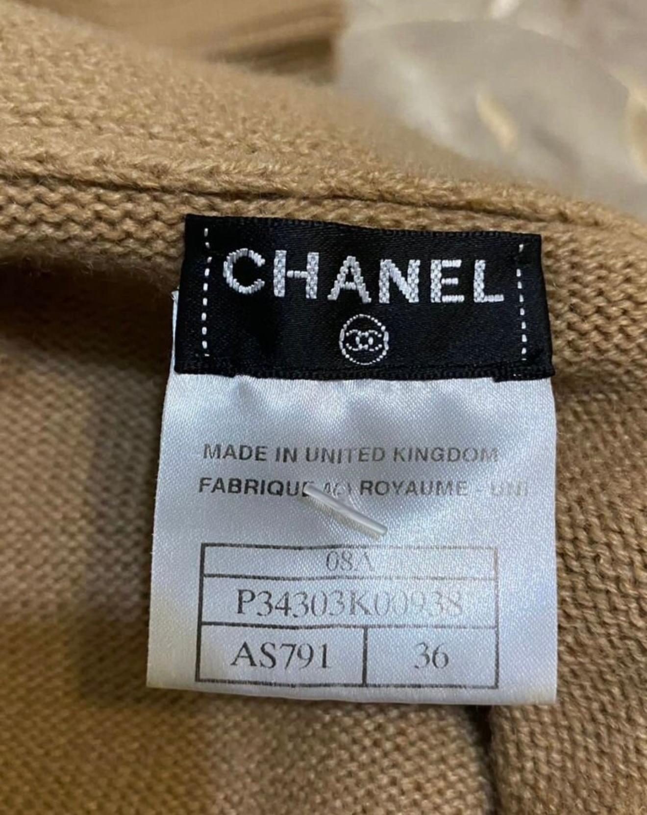 Chanel Rare Claudia Schiffer Style Beige Cashmere Cardigan 36 FR in vendita 3