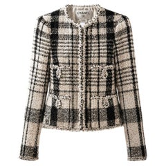 CHANEL Rare Collectible Beige Fantasy Tweed Jacket 34 FR