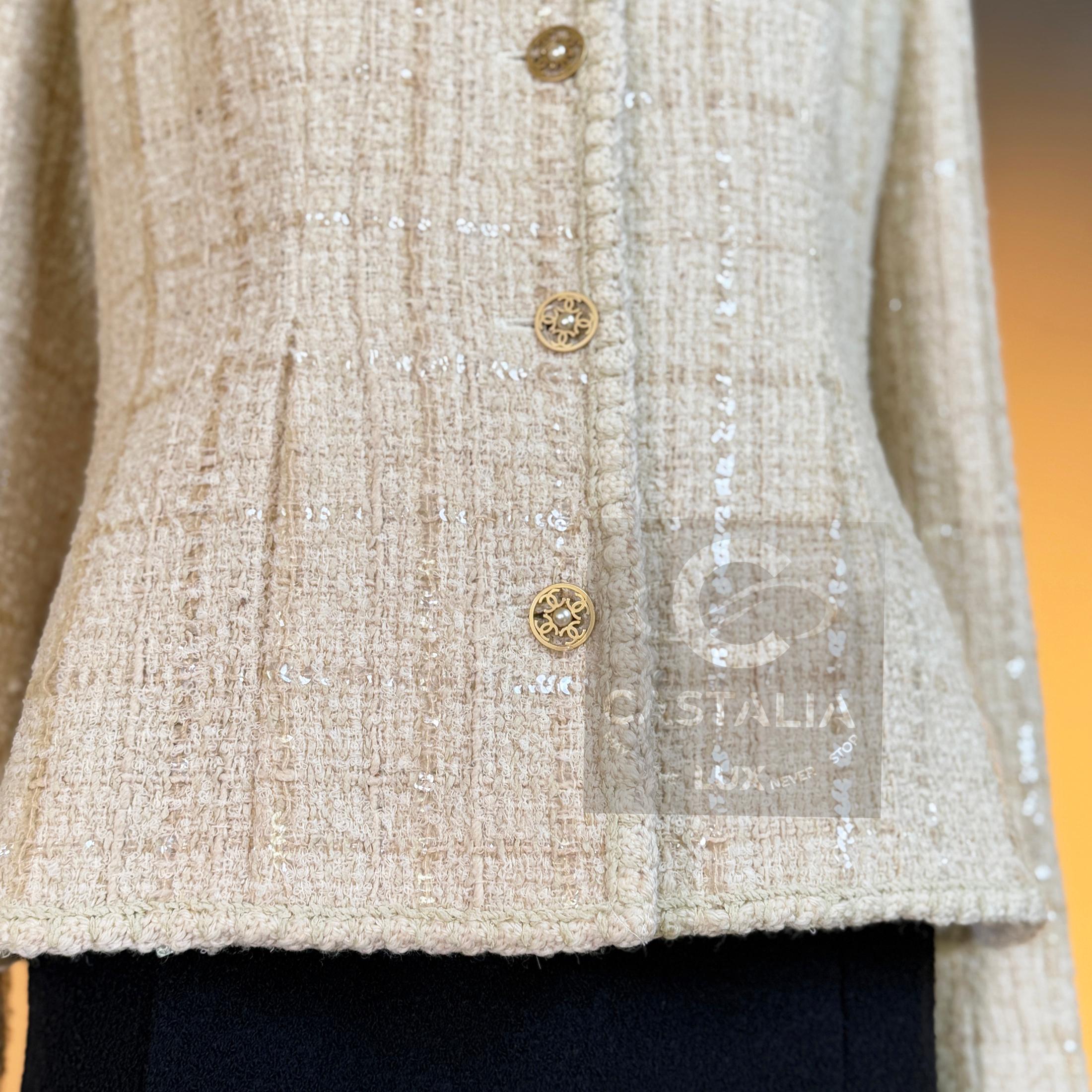 CHANEL Rare Collectible Beige Sequin Tweed Jacket 48 FR in vendita 7