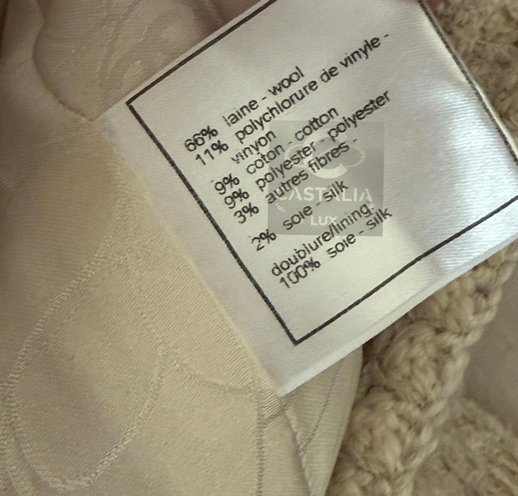 CHANEL Rare Collectible Beige Sequin Tweed Jacket 48 FR in vendita 9