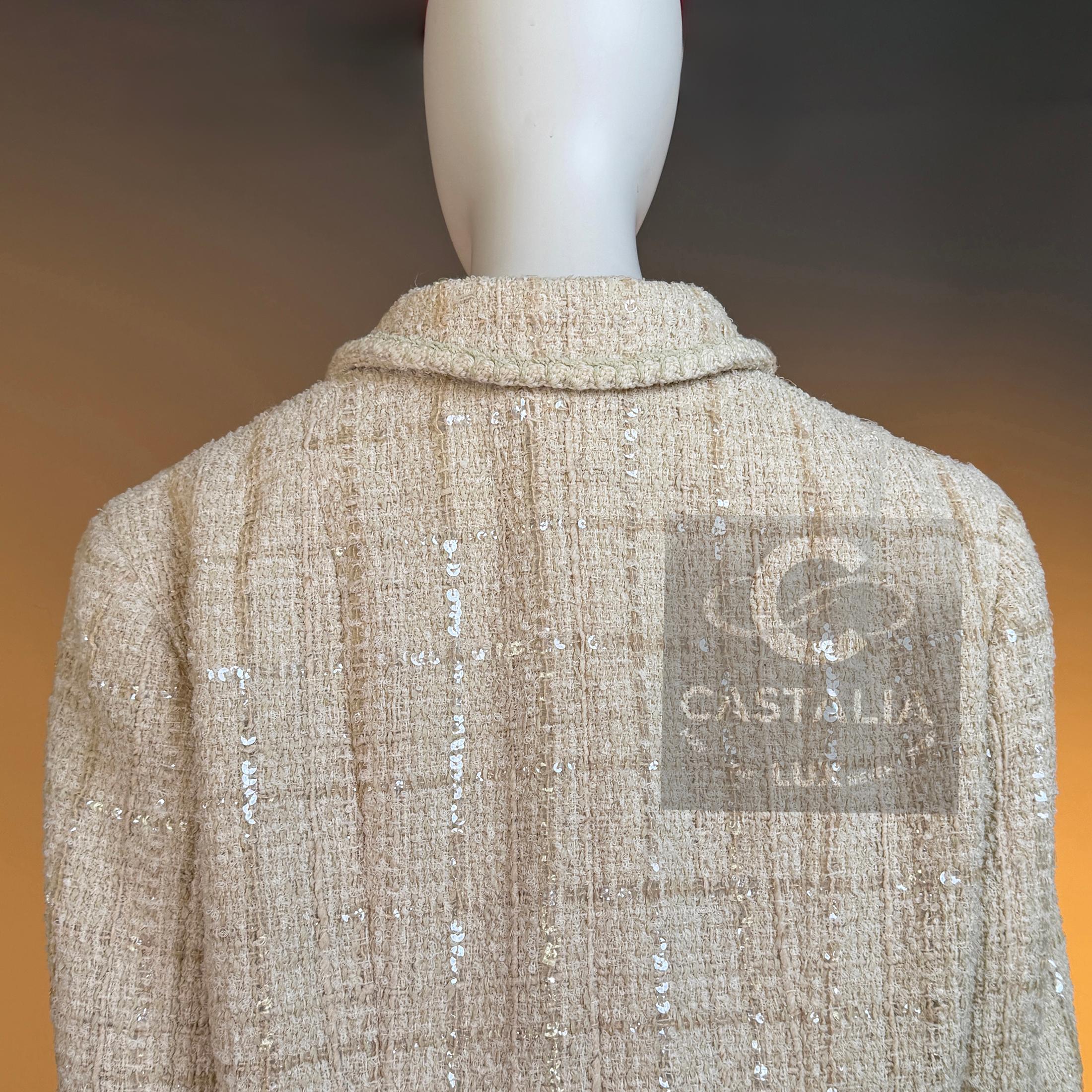 CHANEL Rare Collectible Beige Sequin Tweed Jacket 48 FR in vendita 13
