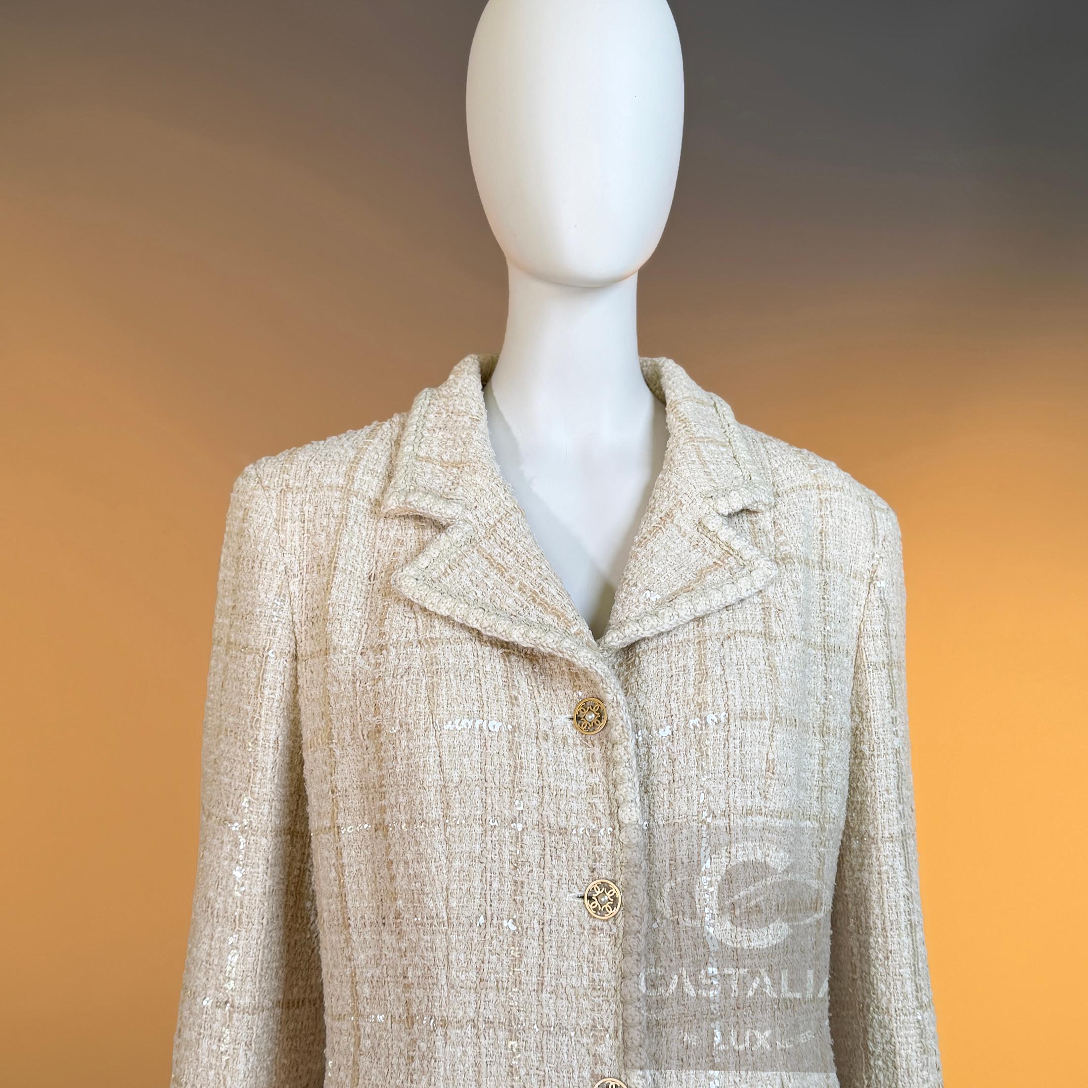 CHANEL Rare Collectible Beige Sequin Tweed Jacket 48 FR in vendita 2