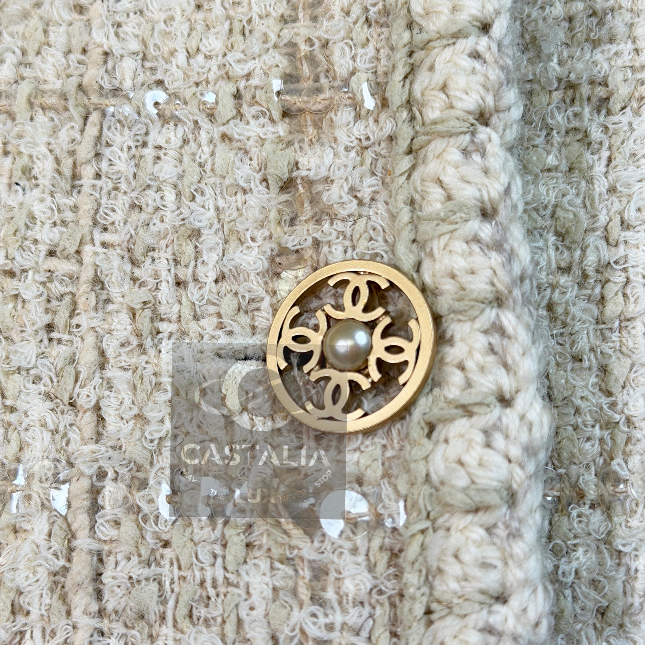 CHANEL Rare Collectible Beige Sequin Tweed Jacket 48 FR in vendita 4