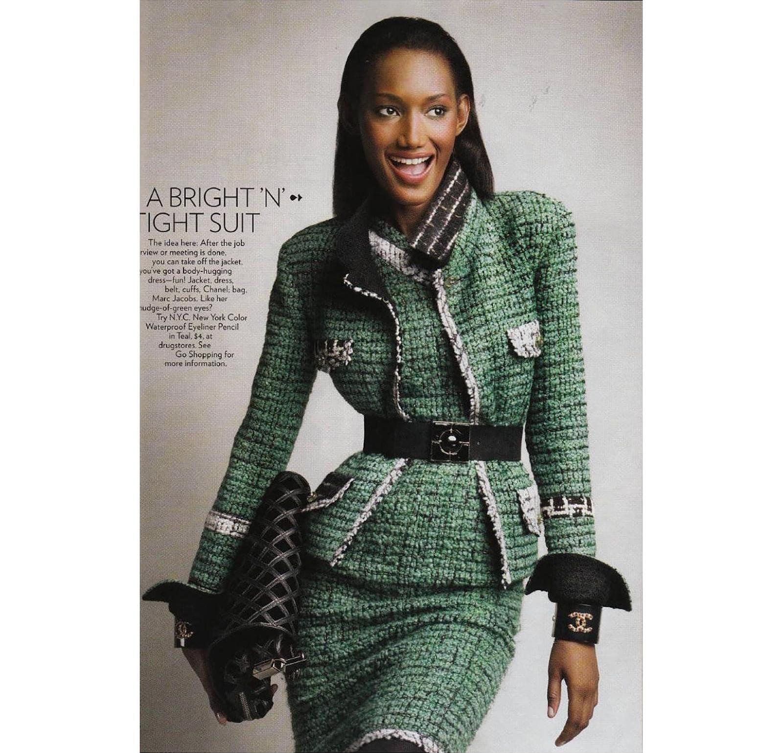 Chaqueta de tweed verde esmeralda Chanel Rare Collectors en Excelente Estado en Dubai, AE