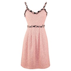Chanel Eva Longoria Stil Berühmtes pastellfarbenes rosa Tweed-Kleid