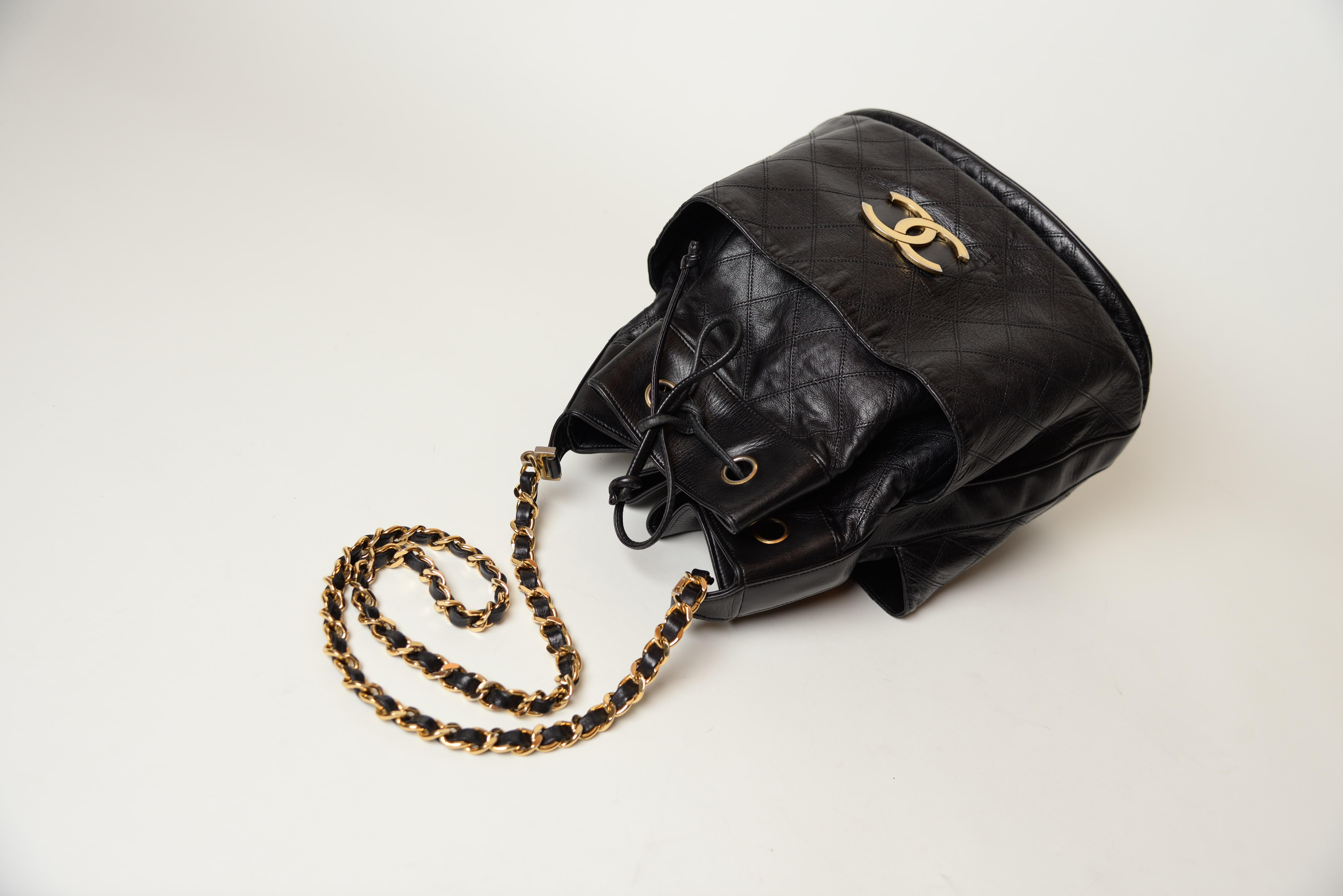 Chanel Rare Drawstring Bucket Bag Vintage Black 5