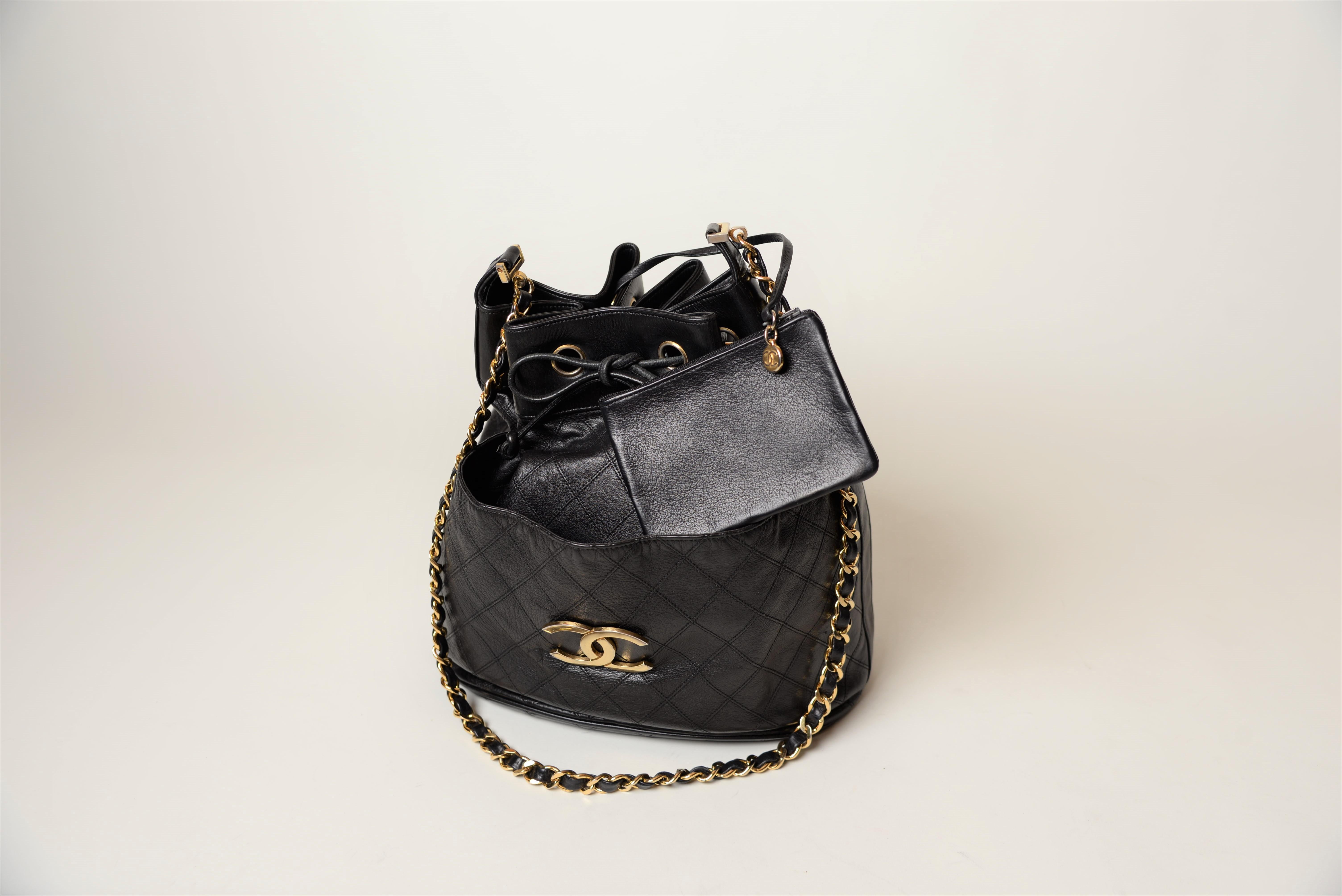 Chanel Rare Drawstring Bucket Bag Vintage Black 6