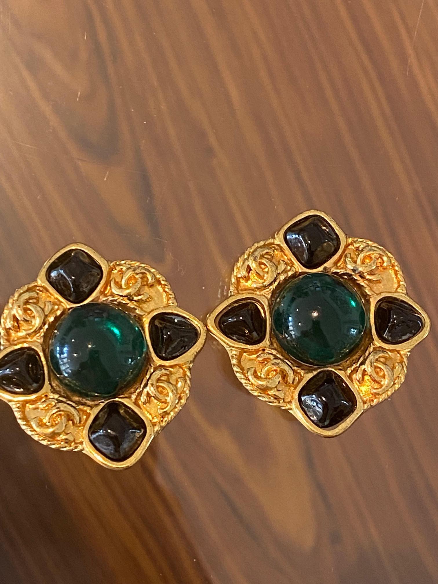 Chanel Rare glass Gripoix 1995 clip on earrings For Sale 1