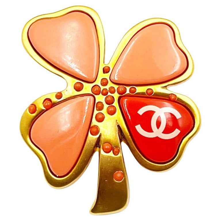 Chanel Rare Gold CC Coral Clover Brooch For Sale at 1stDibs