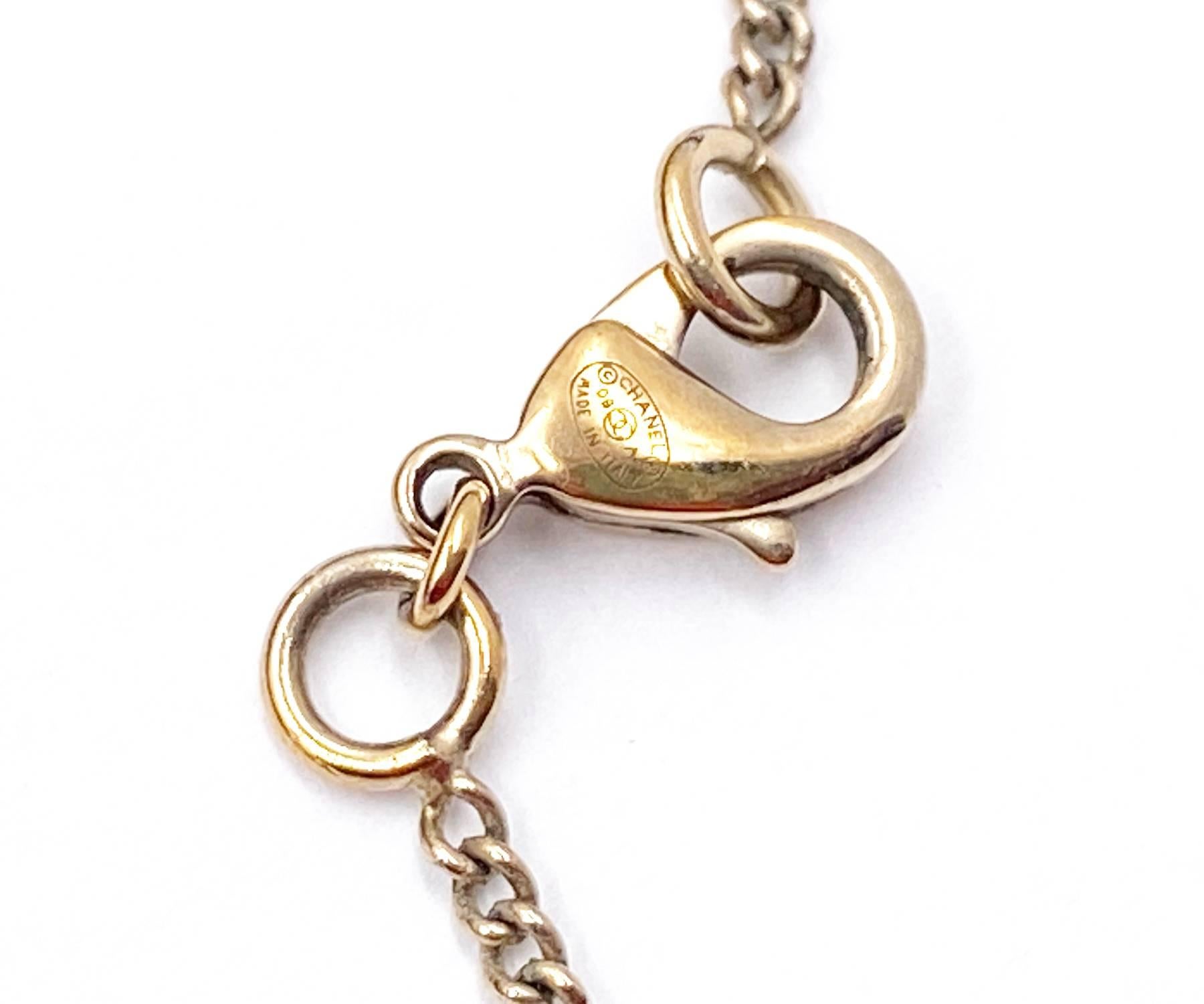 Chanel - Collier en or rare avec perles en cristal CC et gouttes de larmes Bon état - En vente à Pasadena, CA