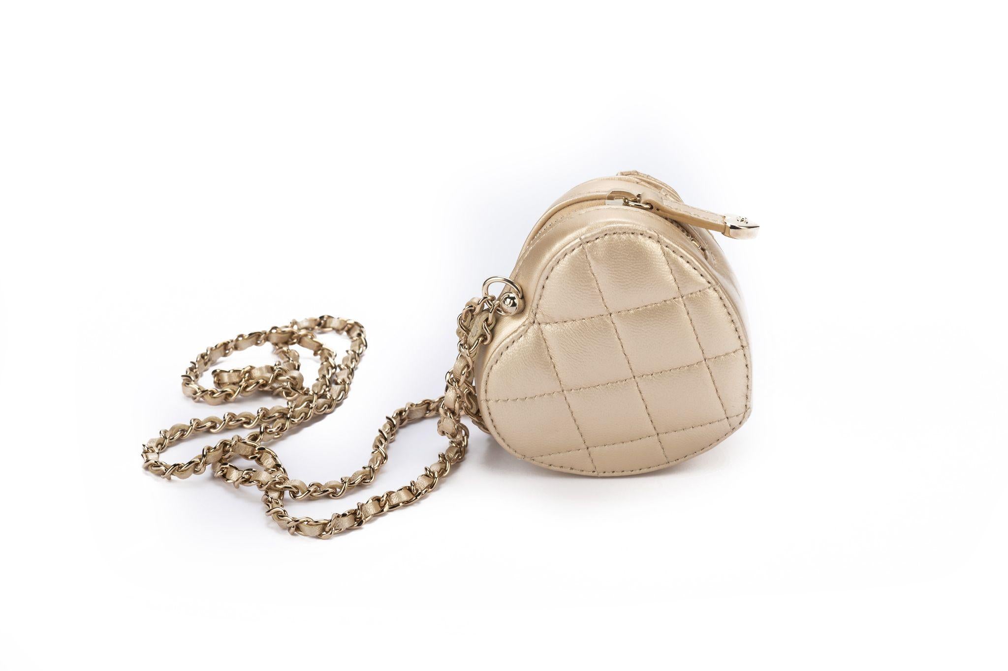 Chanel Rare Gold Leather Heart Necklace In New Condition In West Hollywood, CA
