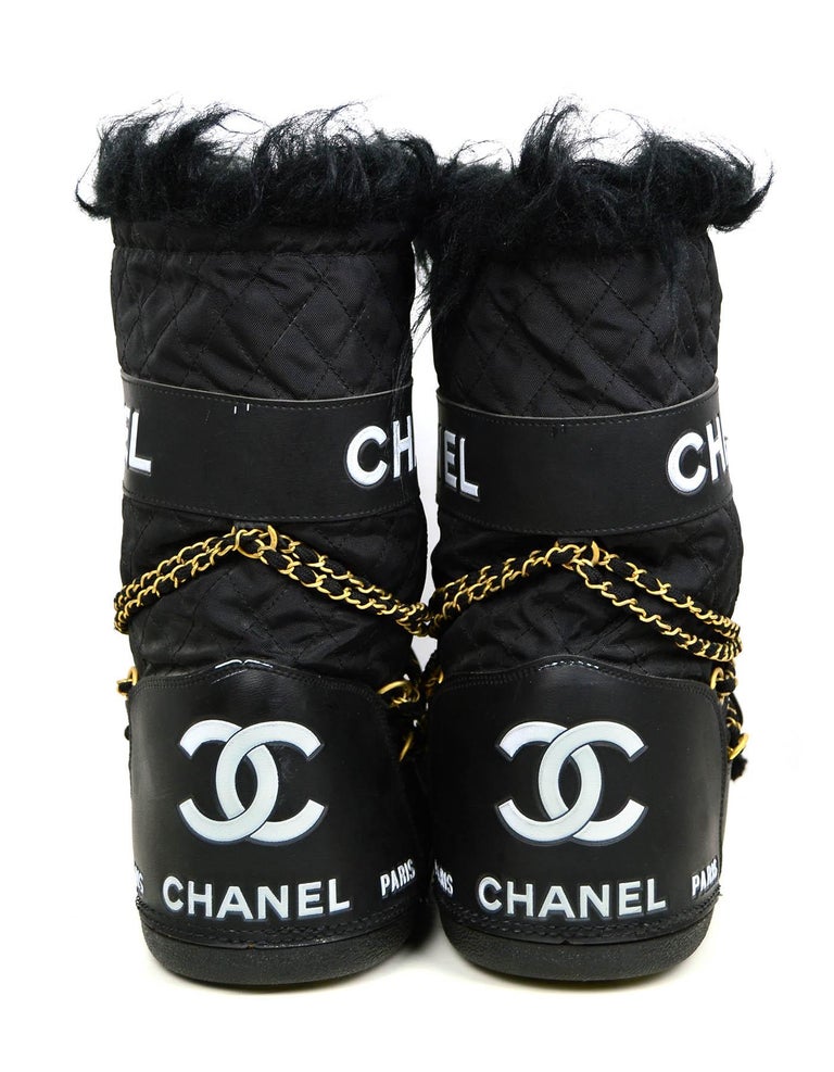 Verschuiving consensus niet verwant Chanel Rare Iconic 1990's Vintage Moon Boots sz 41-43 at 1stDibs | chanel moon  boots, moon boots chanel, chanel moonboots