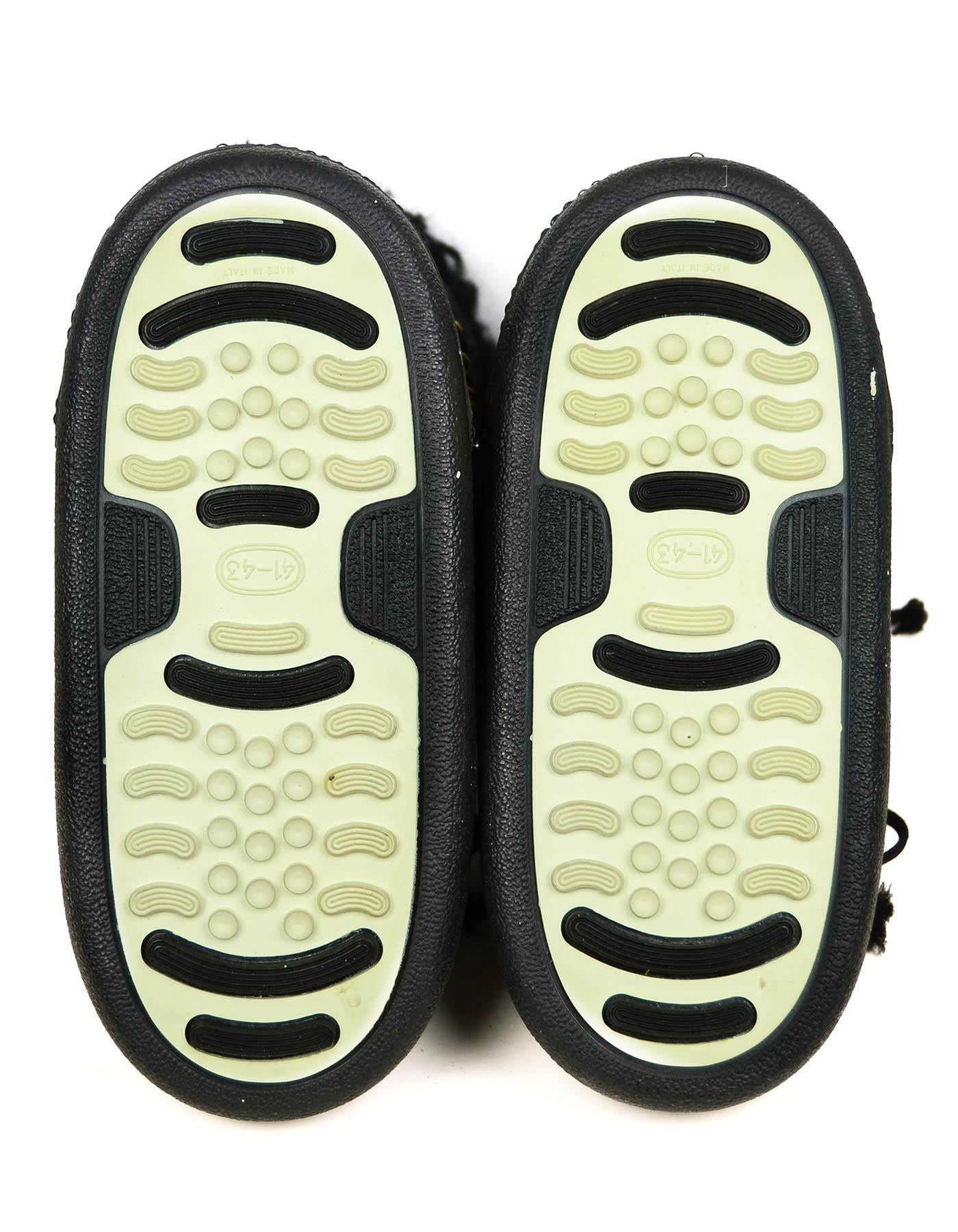 Chanel Seltene Iconic 1990er Vintage Mond Stiefel Gr. 41-43 im Zustand „Relativ gut“ in New York, NY